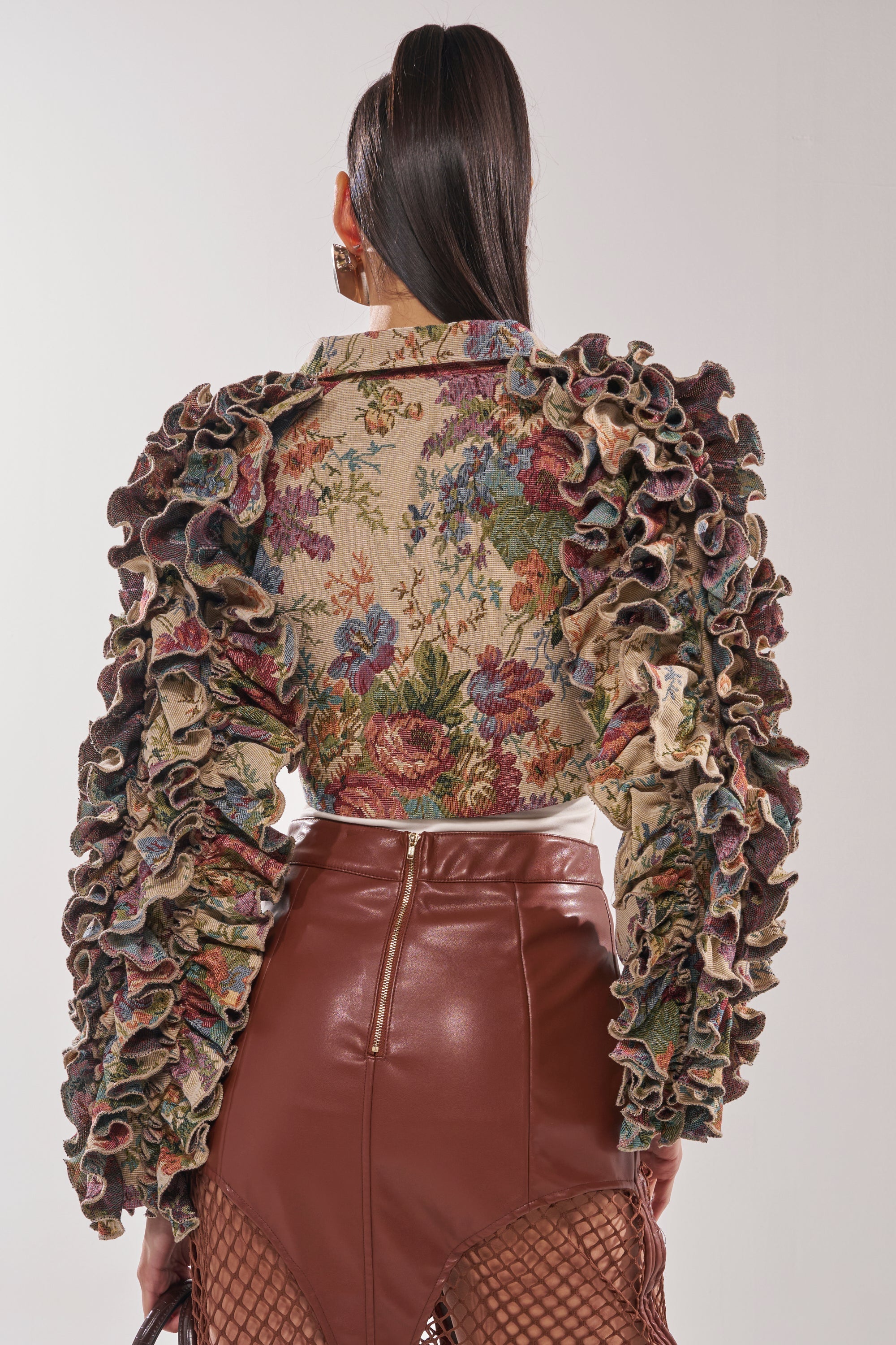 MAKE IT LOOK EASY TAPESTRY MOTO