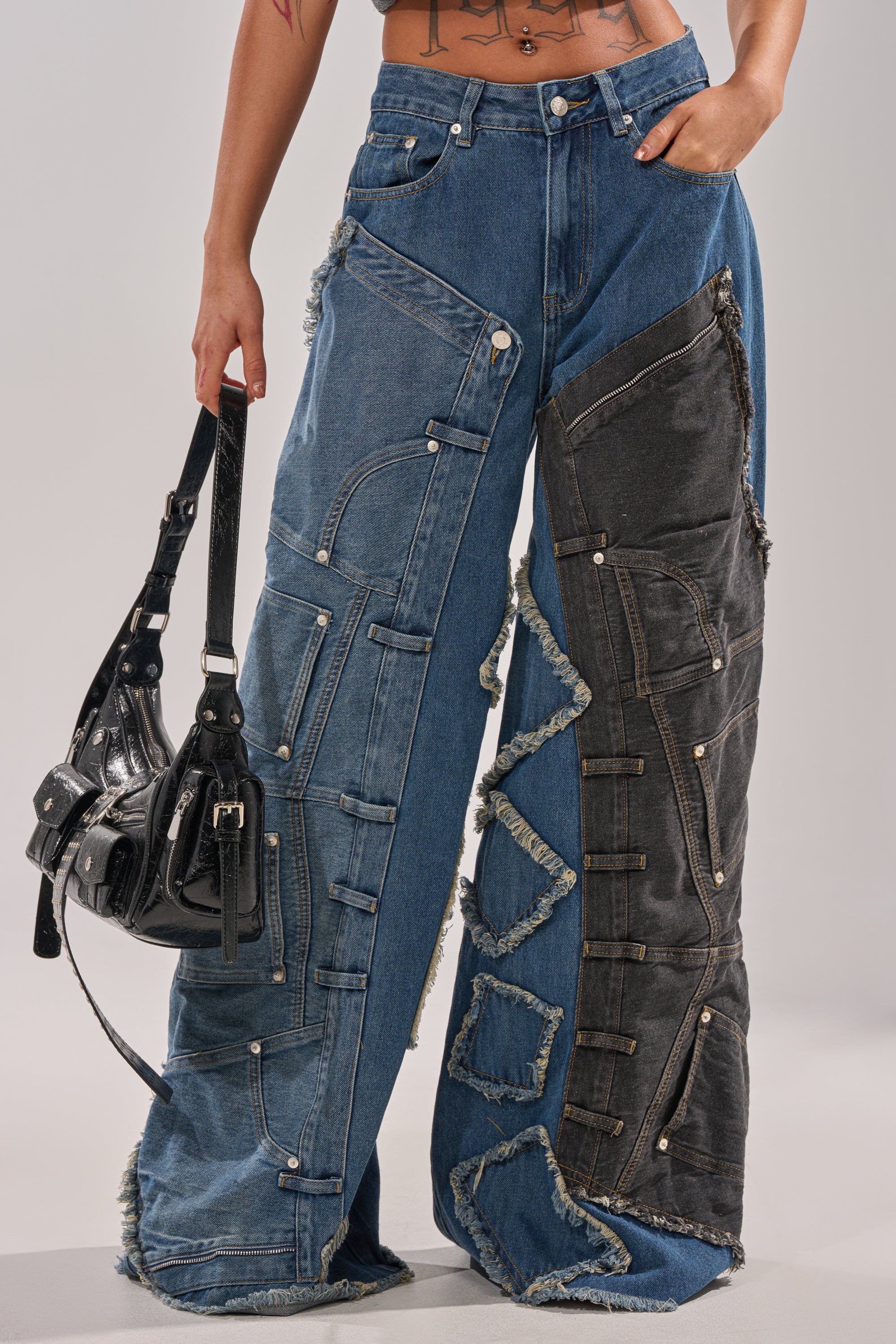 MIXED MATCH RELAXED DENIM