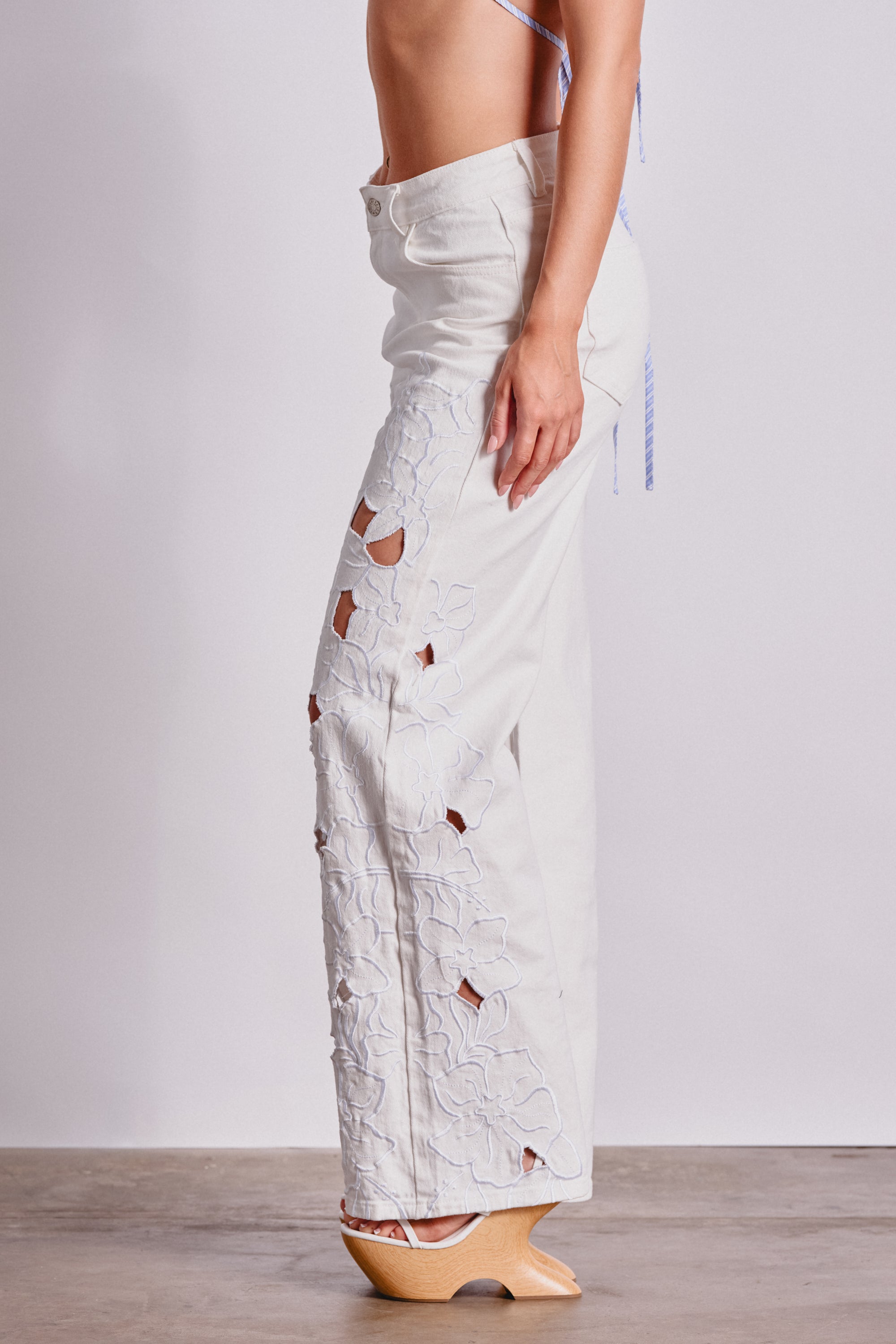 LOVELY DAY FLORAL RELAXED DENIM