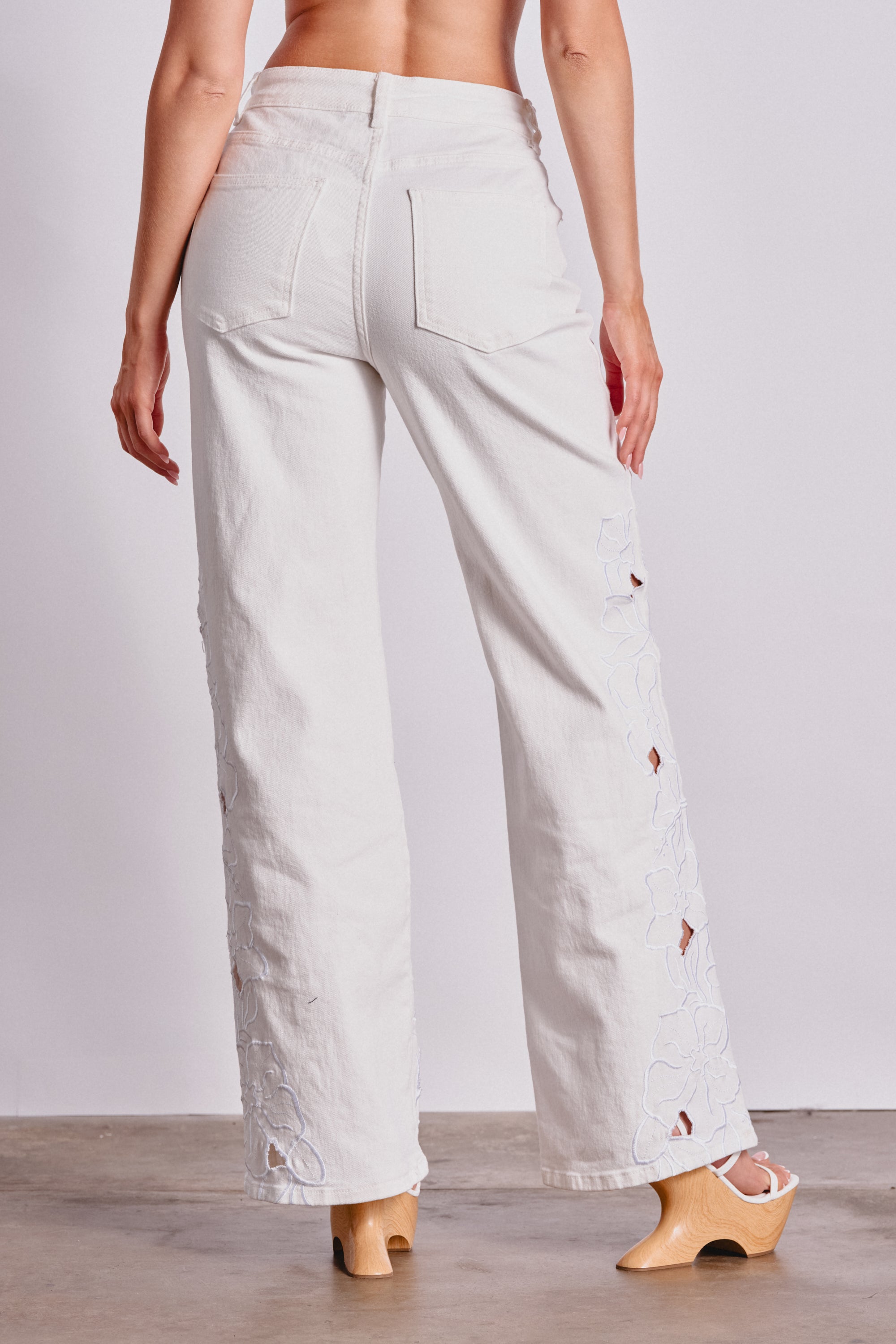 LOVELY DAY FLORAL RELAXED DENIM