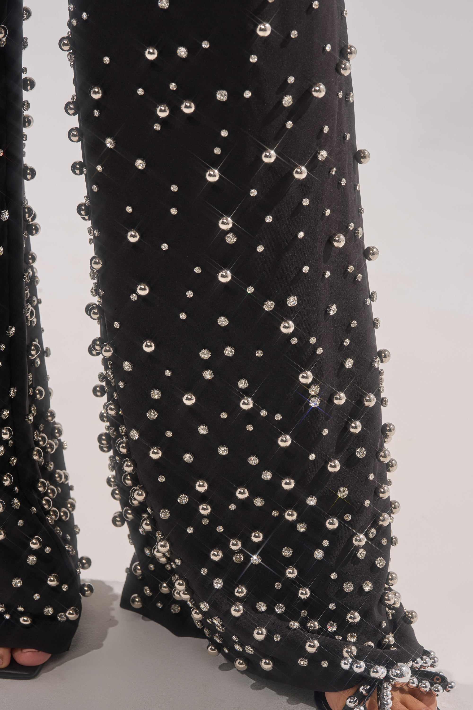 GET CLOSER EMBELLISHED TROUSER
