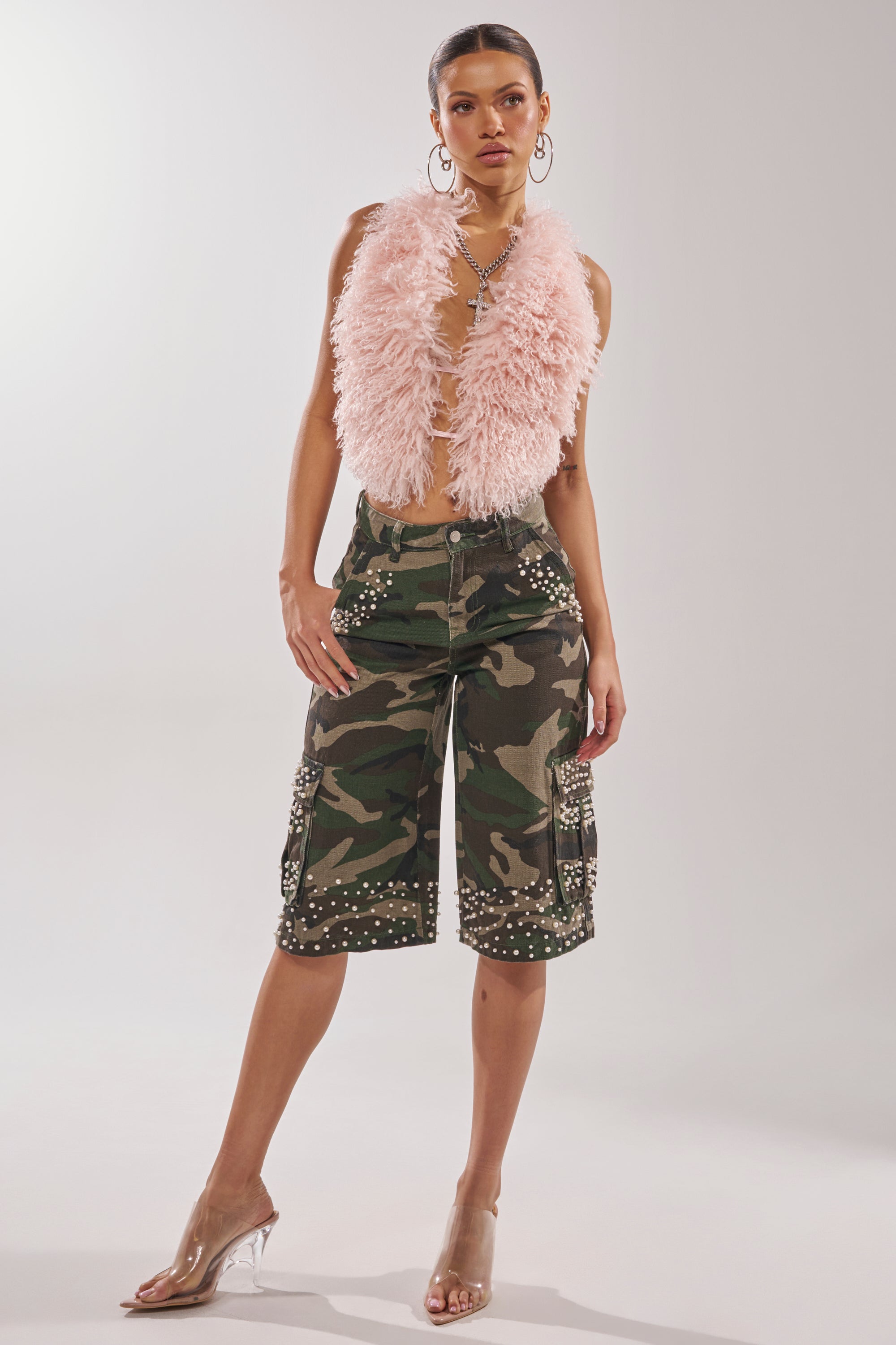 LUXURIOUS CAMO BERMUDA CARGO SHORTS