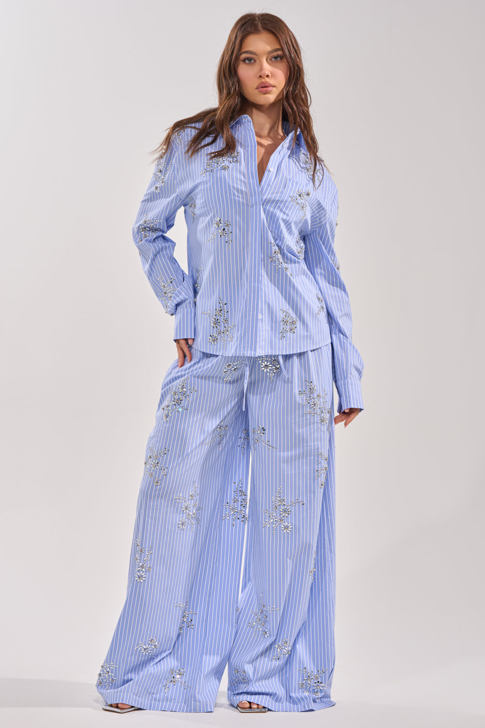 SWEET DREAMS RHINESTONE POPLIN BUTTONDOWN