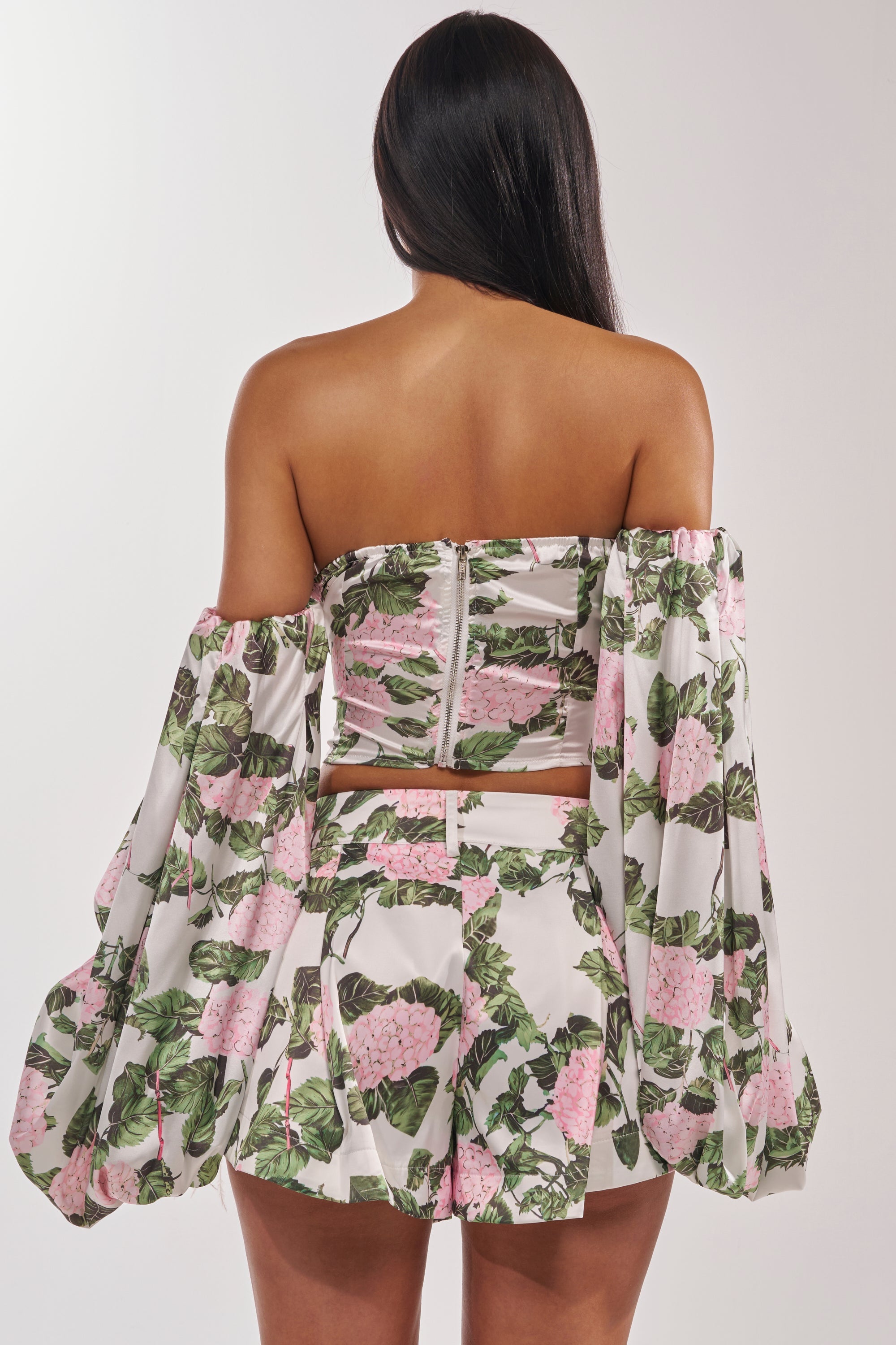 ONE OF A KIND FLORAL BLOUSE
