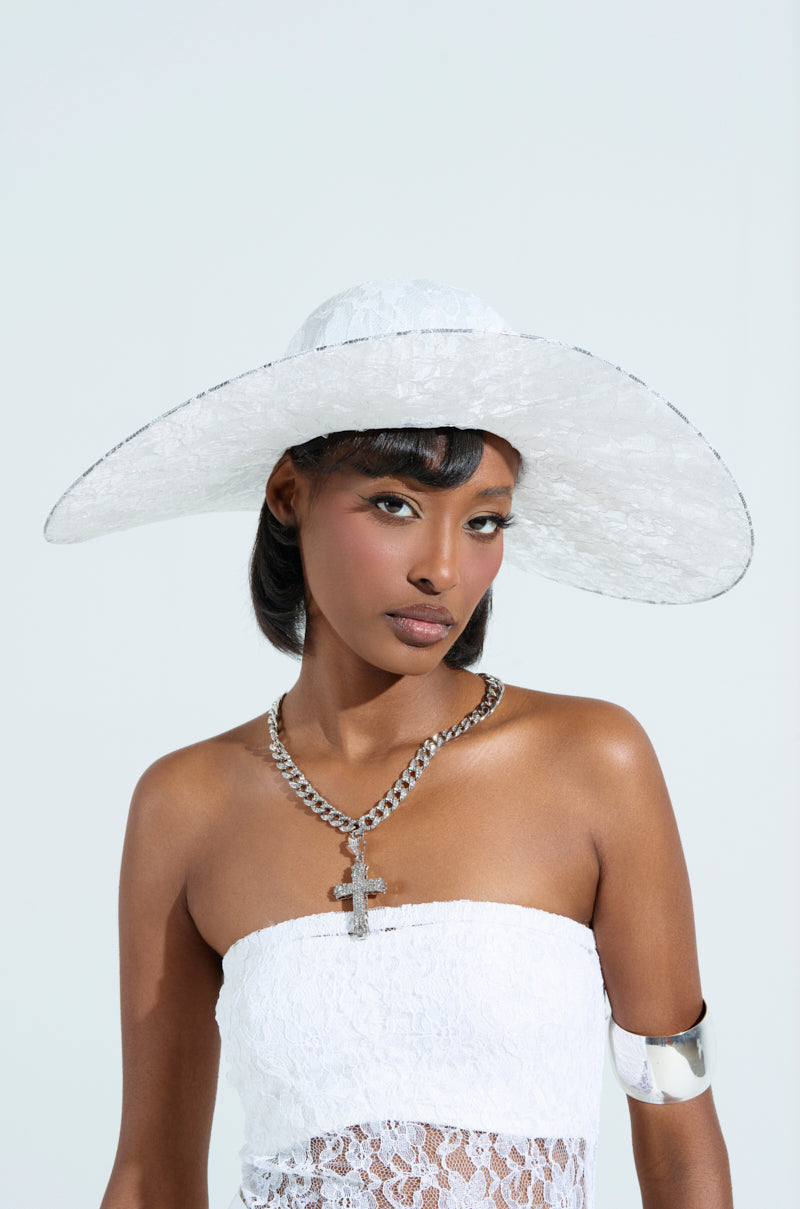 I AM IT LACE HAT