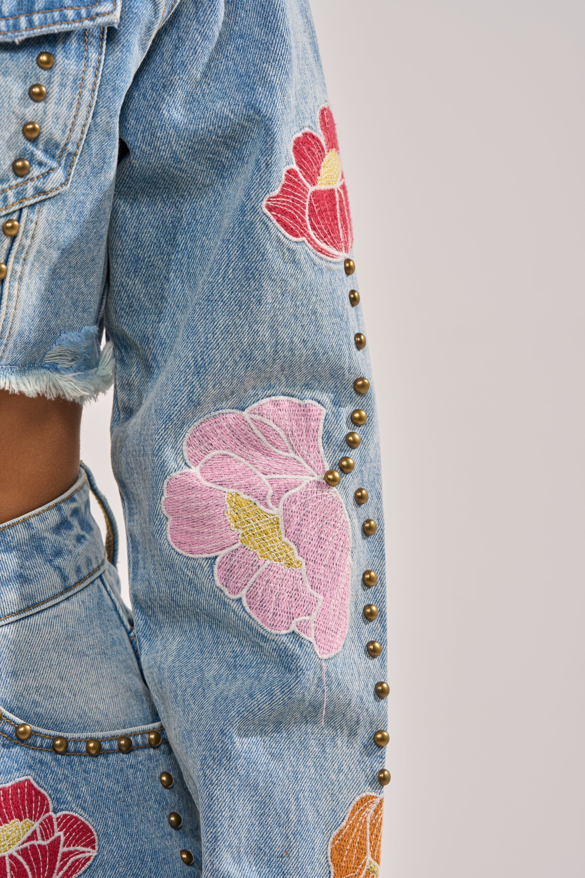 LOTTIE EMBROIDERED DENIM JACKET