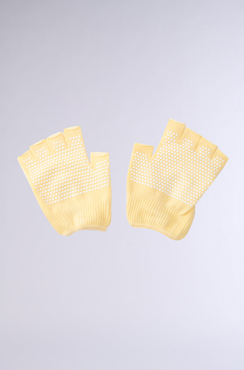 TOO TRENDY GLOVES