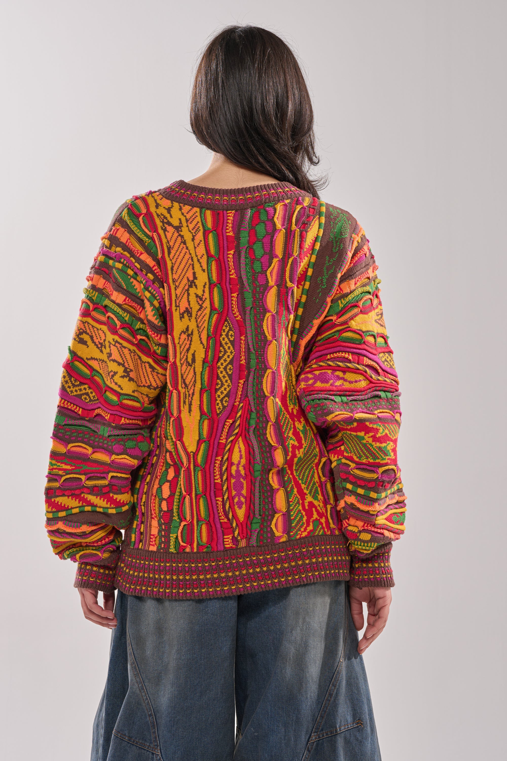 THROWBACK SPECIAL KNIT SWEATER