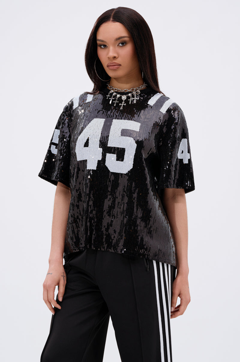 GUESS THE NUMBER SEQUIN JERSEY
