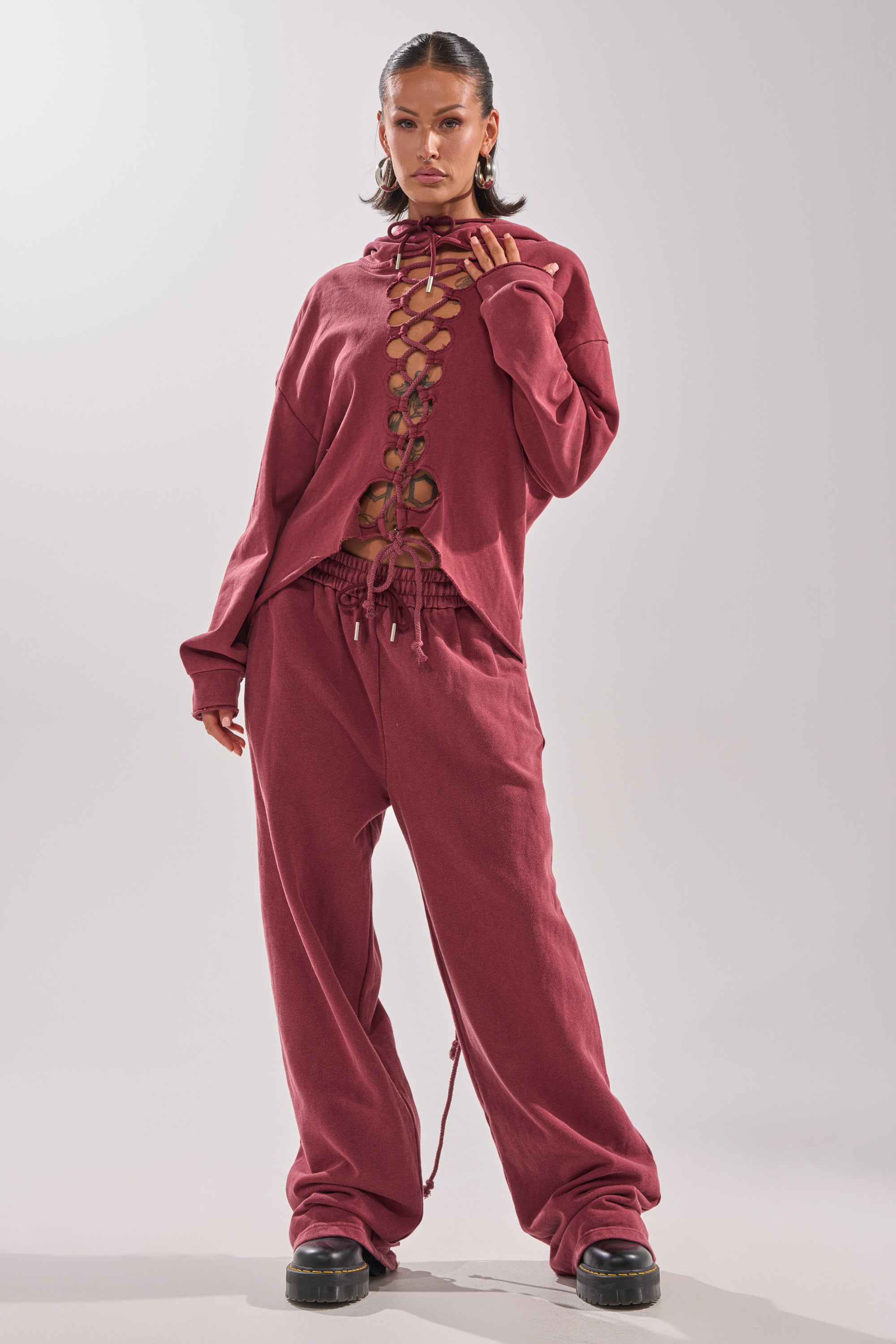 LACED UP FOR GOOD JOGGER IN PLUM