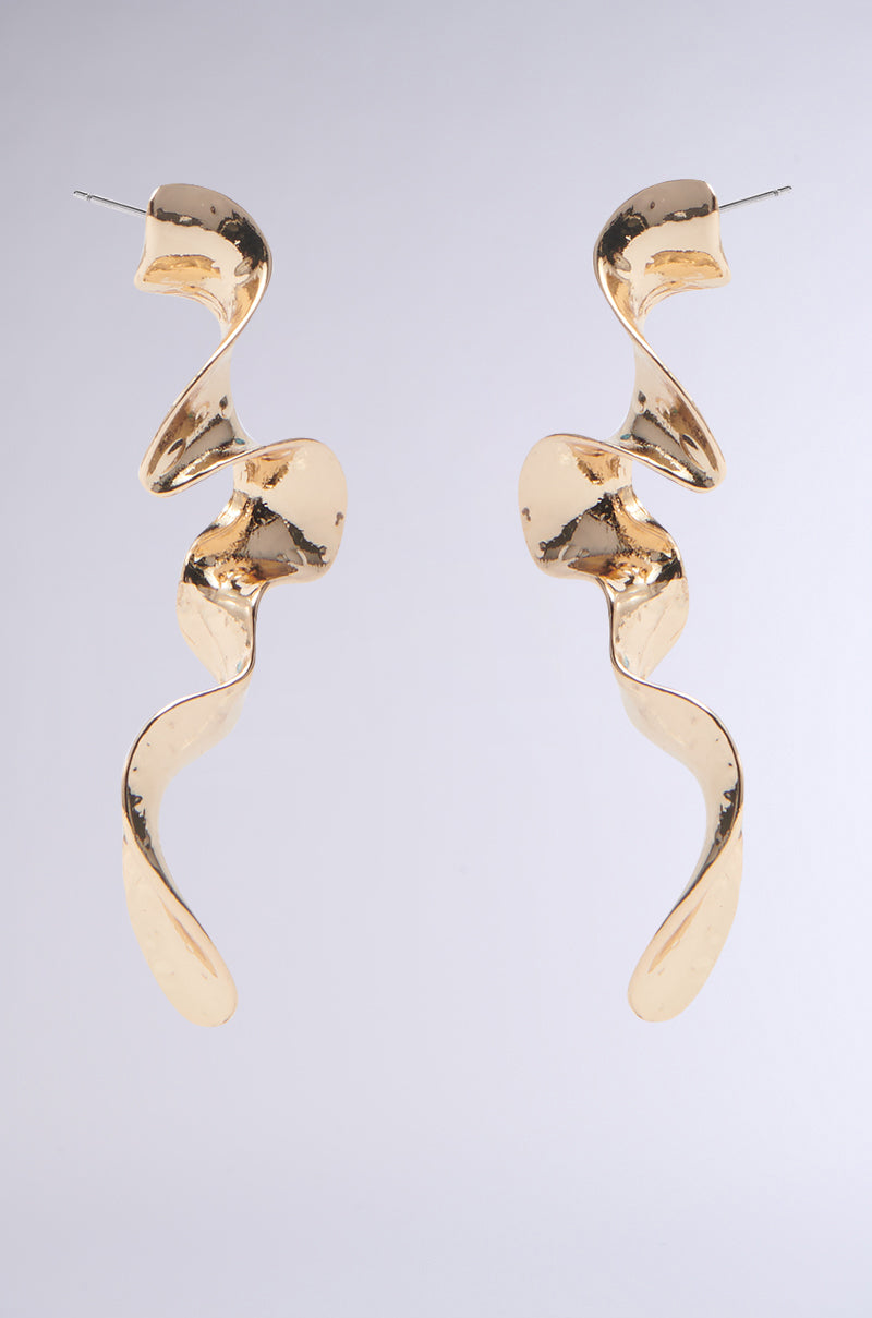 GOLD SQUIGGLES DANGLE EARRING