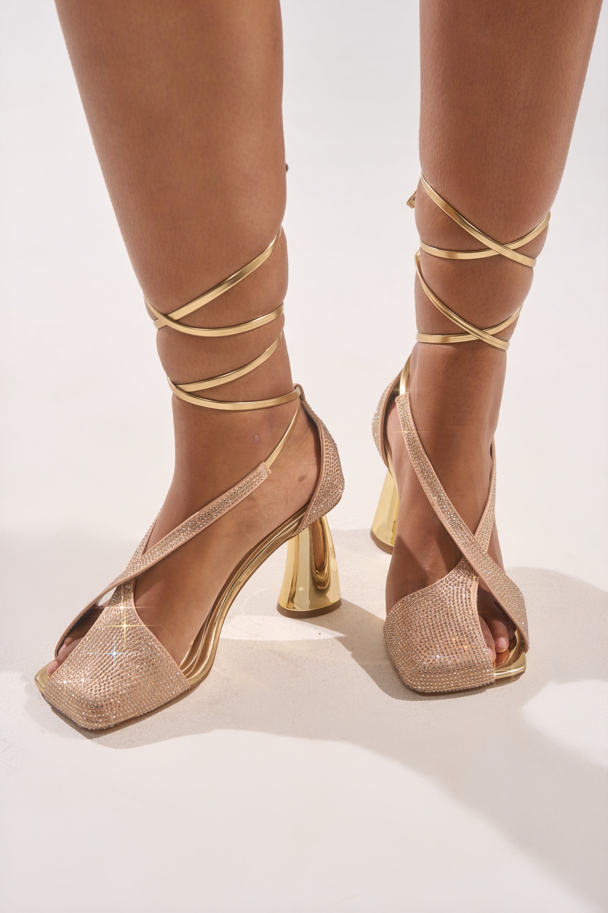 AZALEA WANG BUILANY GOLD RHINESTONE CHUNKY PUMP
