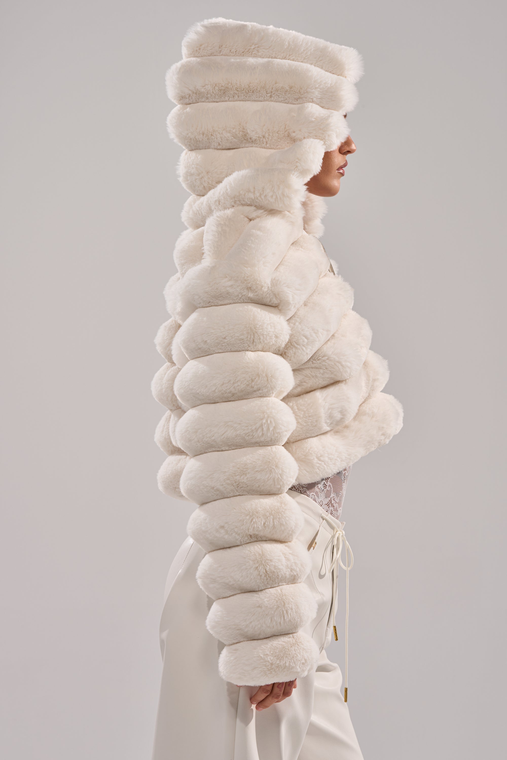 POPCORN FAUX FUR IN WHITE