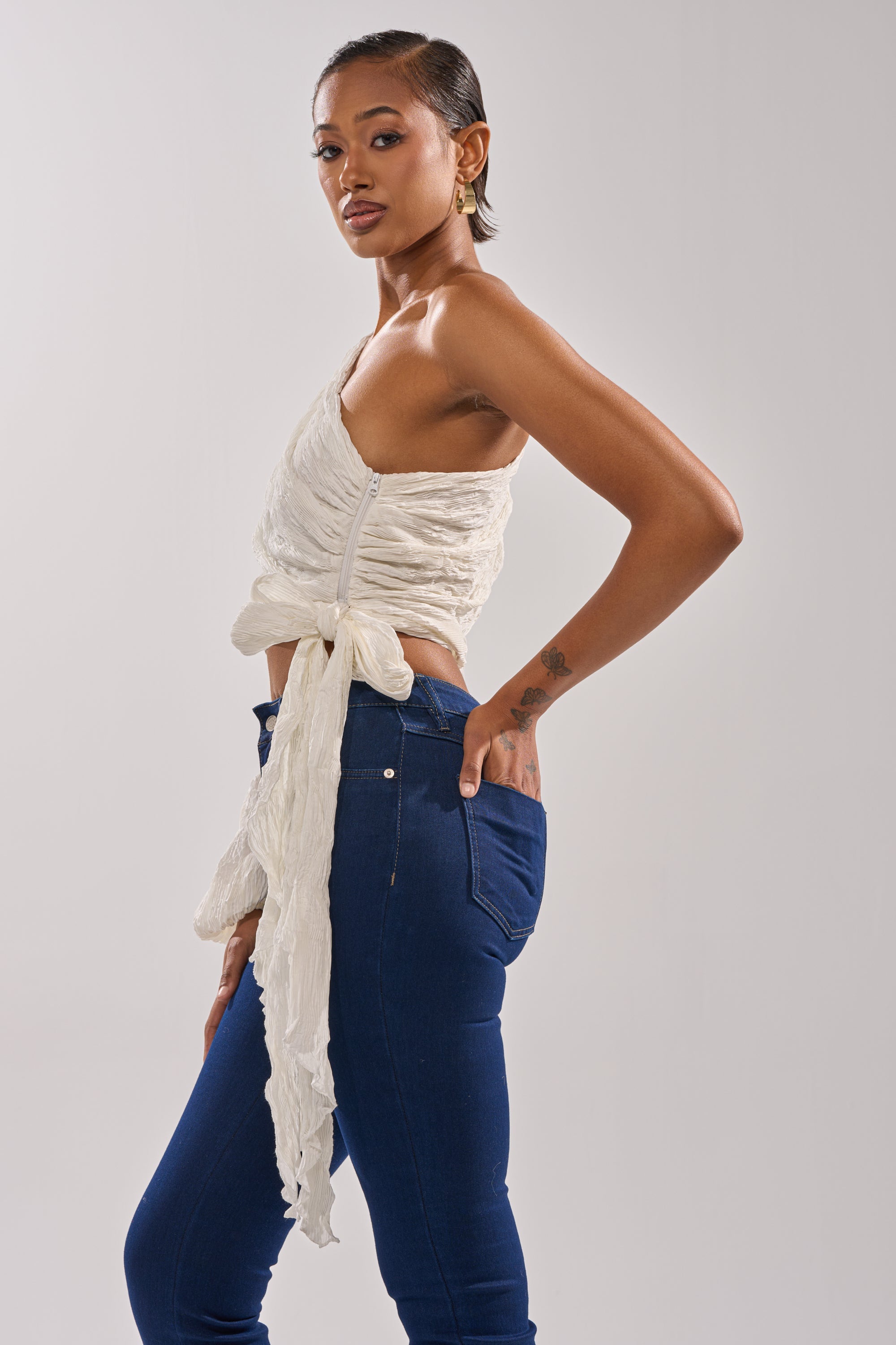 GROOVY BABY SIDE TIE BLOUSE