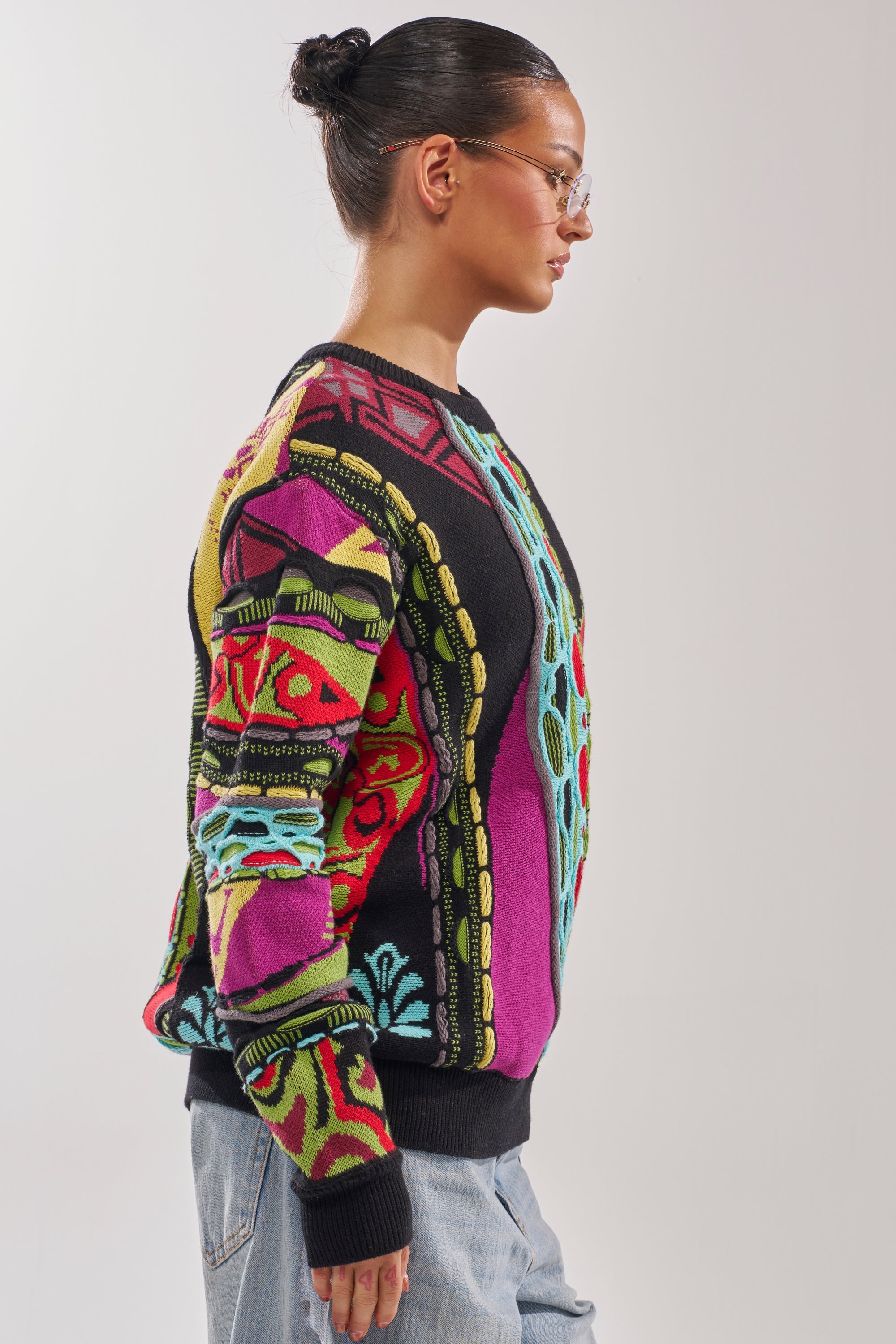 GET GROOVY SWEATER