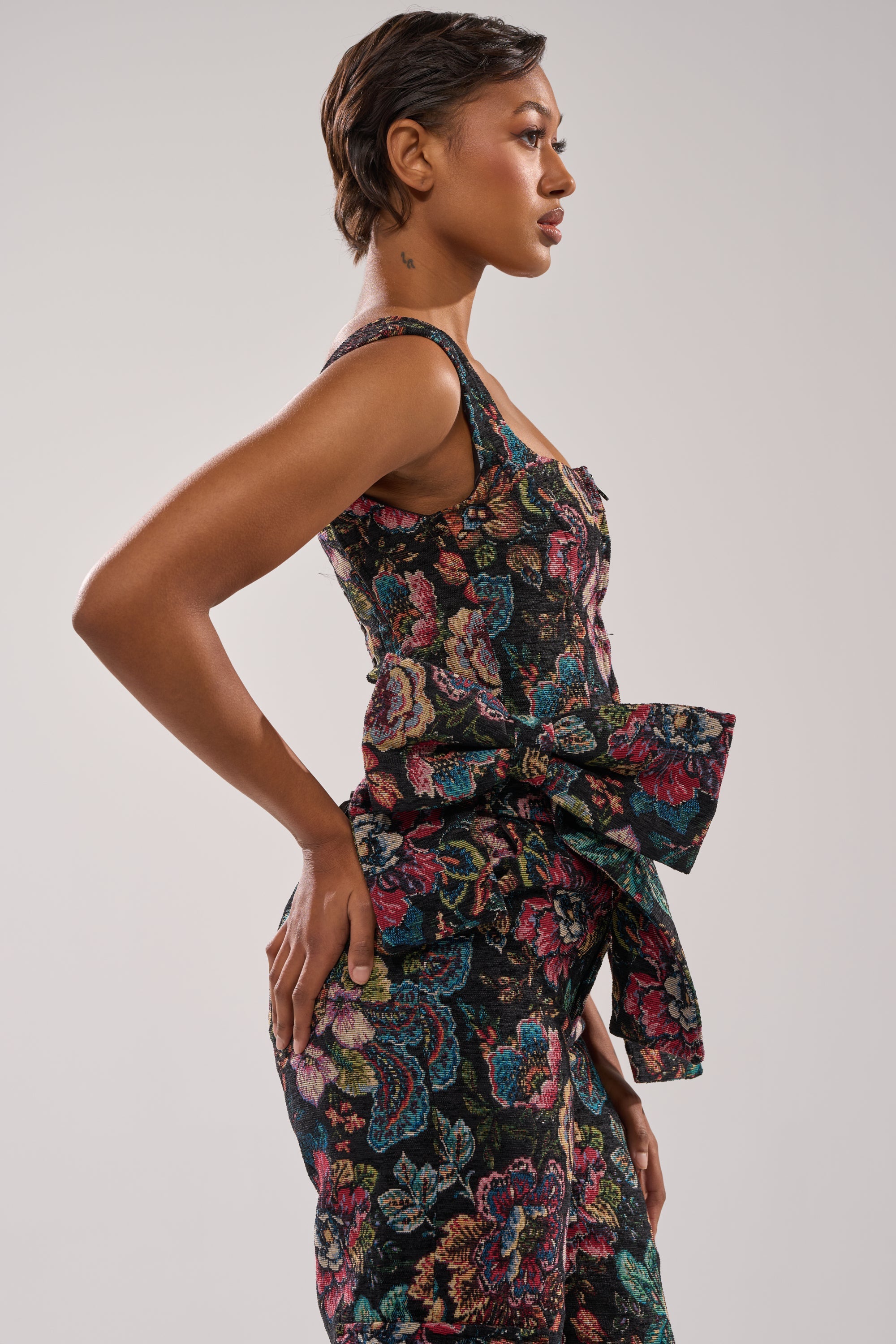 PRETTY LITTLE LADY BROCADE CORSET