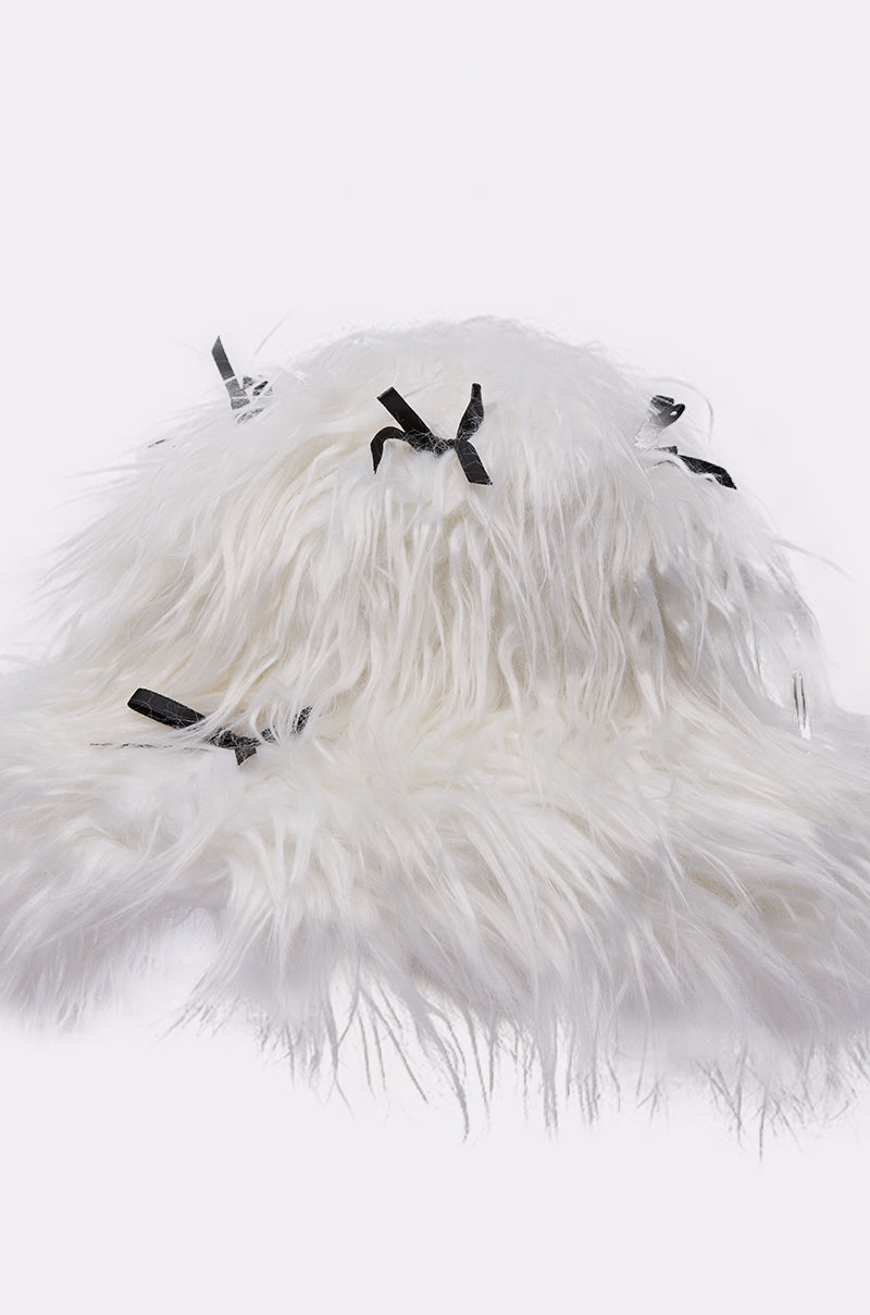 WITH A BOW FAUX FUR BUCKET HAT