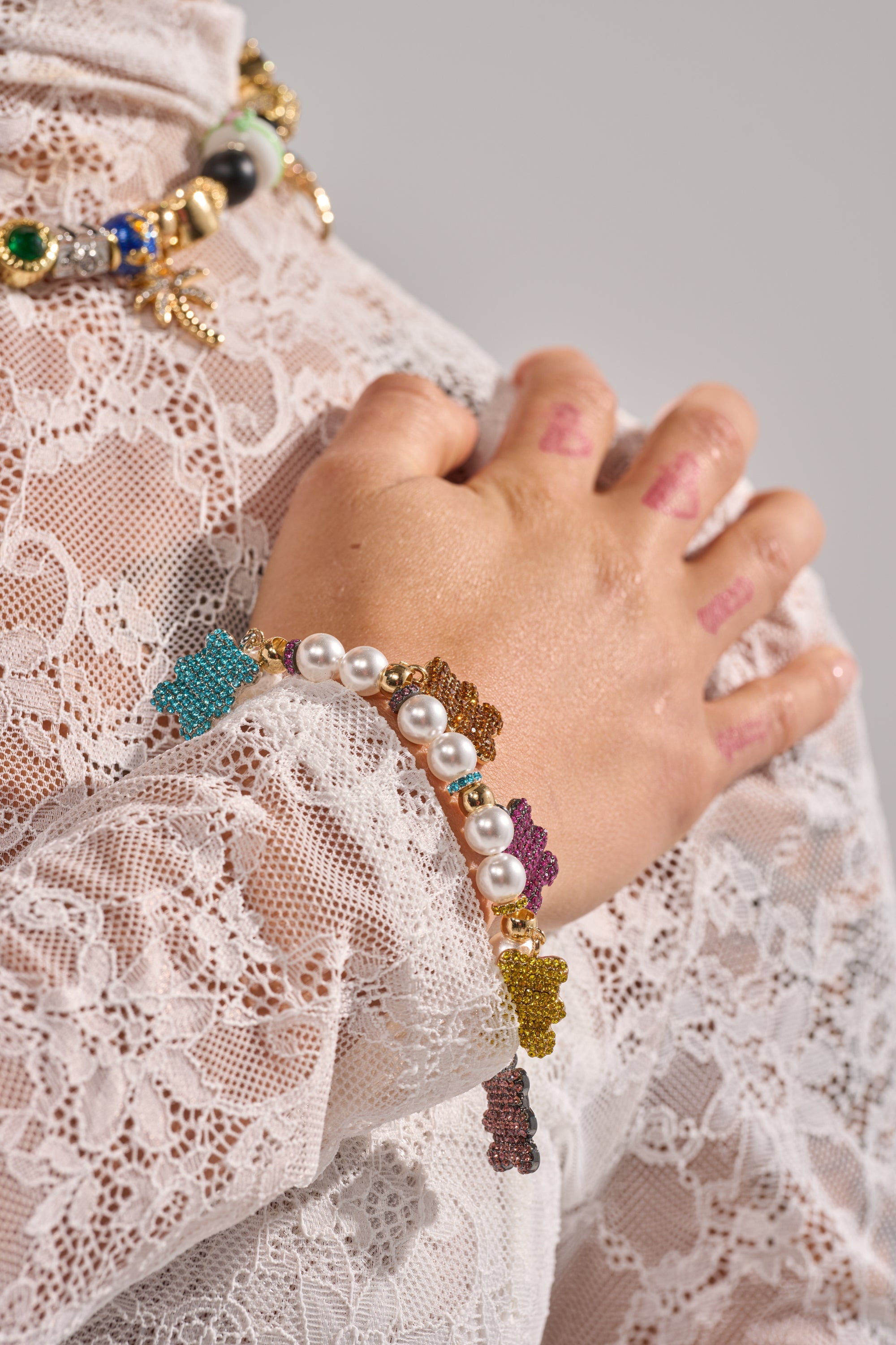 LUXE BEAR CHARM BRACELET