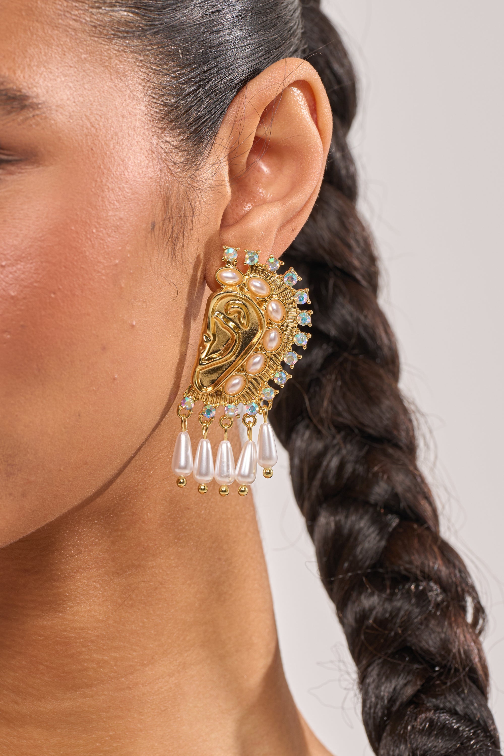 I HEAR U EARRING