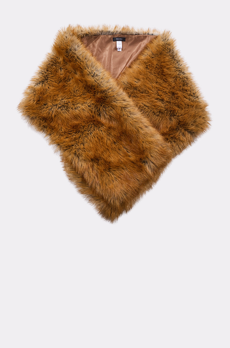 REALLY LIKE THAT FAUX FUR SCARF
