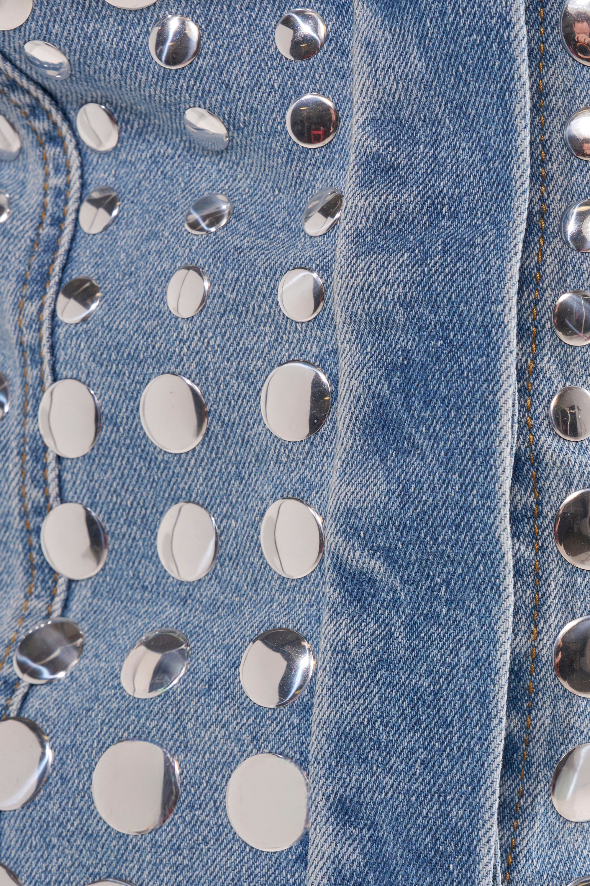 STUDS EVERYWHERE BUTTON DOWN