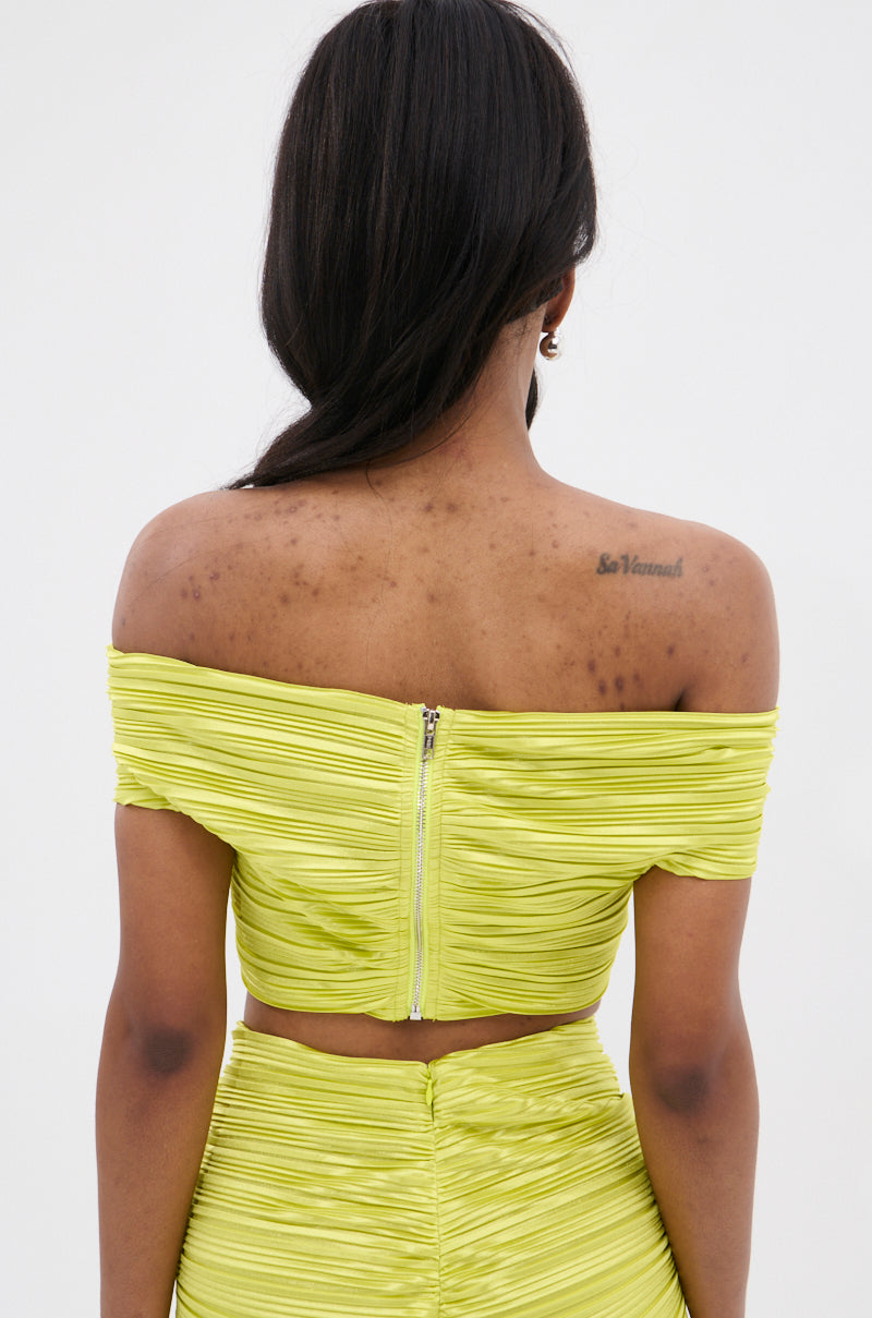 SWEET AS CAN BE GREEN OFF THE SHOULDER TOP