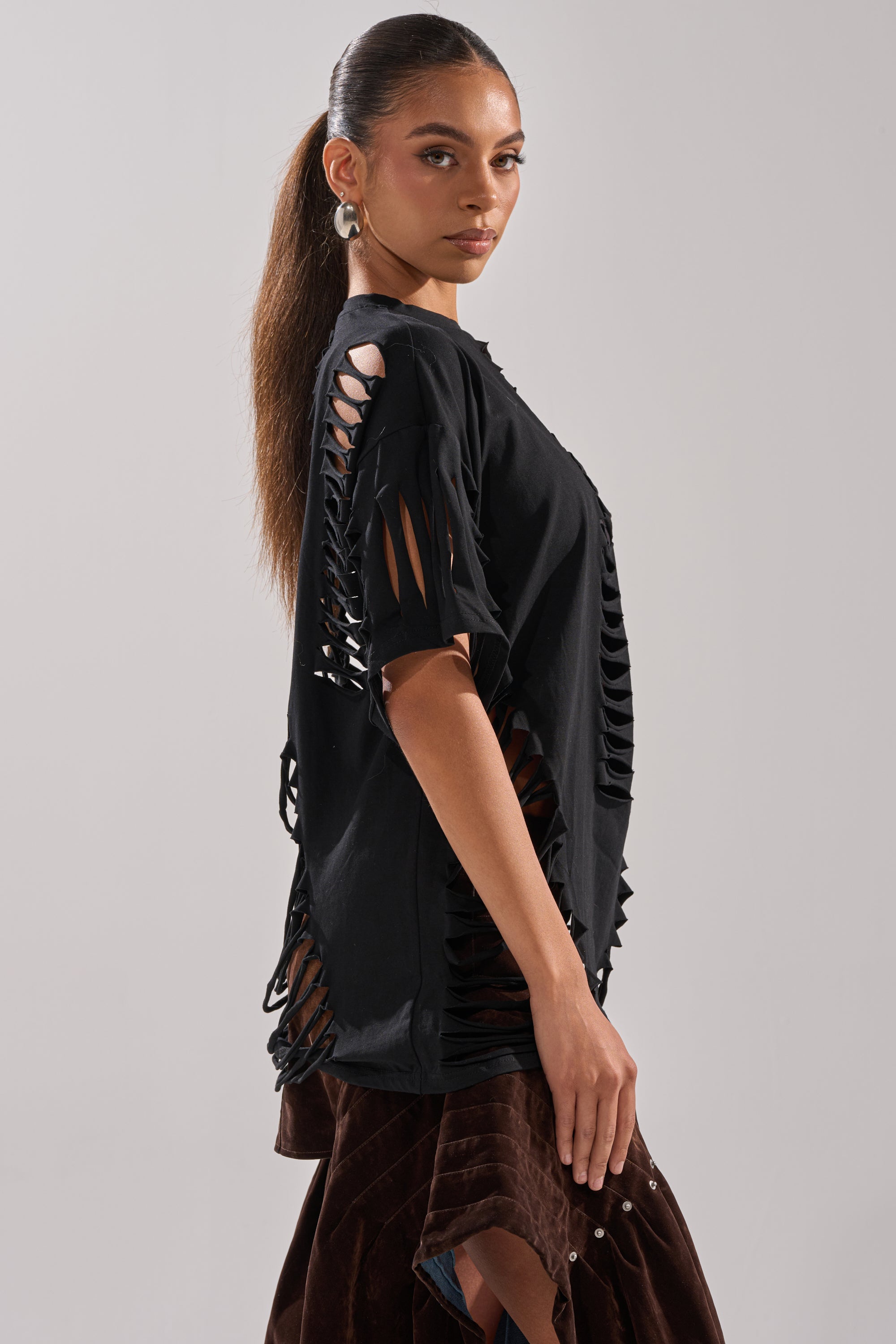 SLASHED UP OVERSIZED SHORT SLEEVE TEE IN BLACK