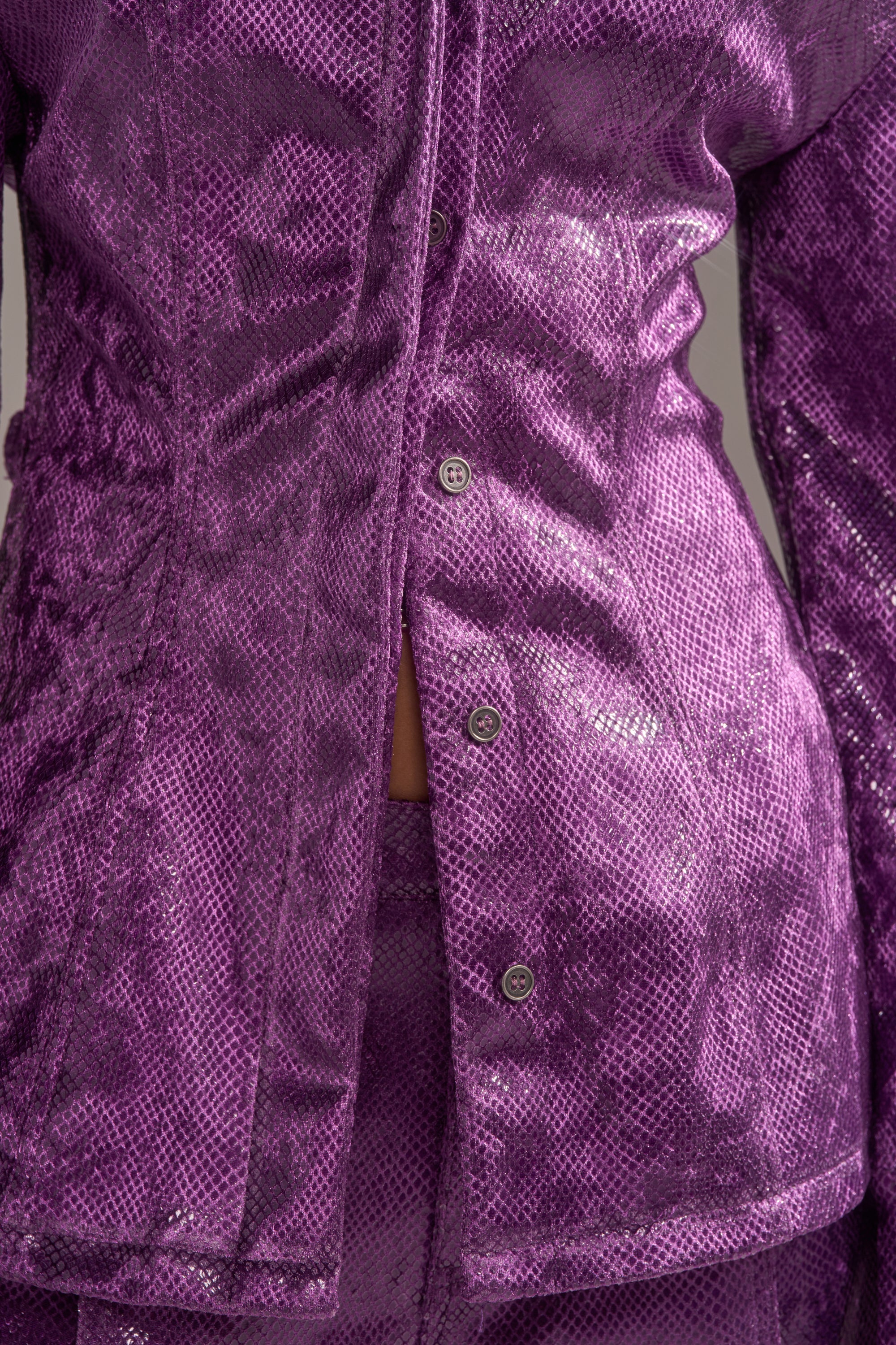 CRAZY TOUCH VELVET BUTTON DOWN