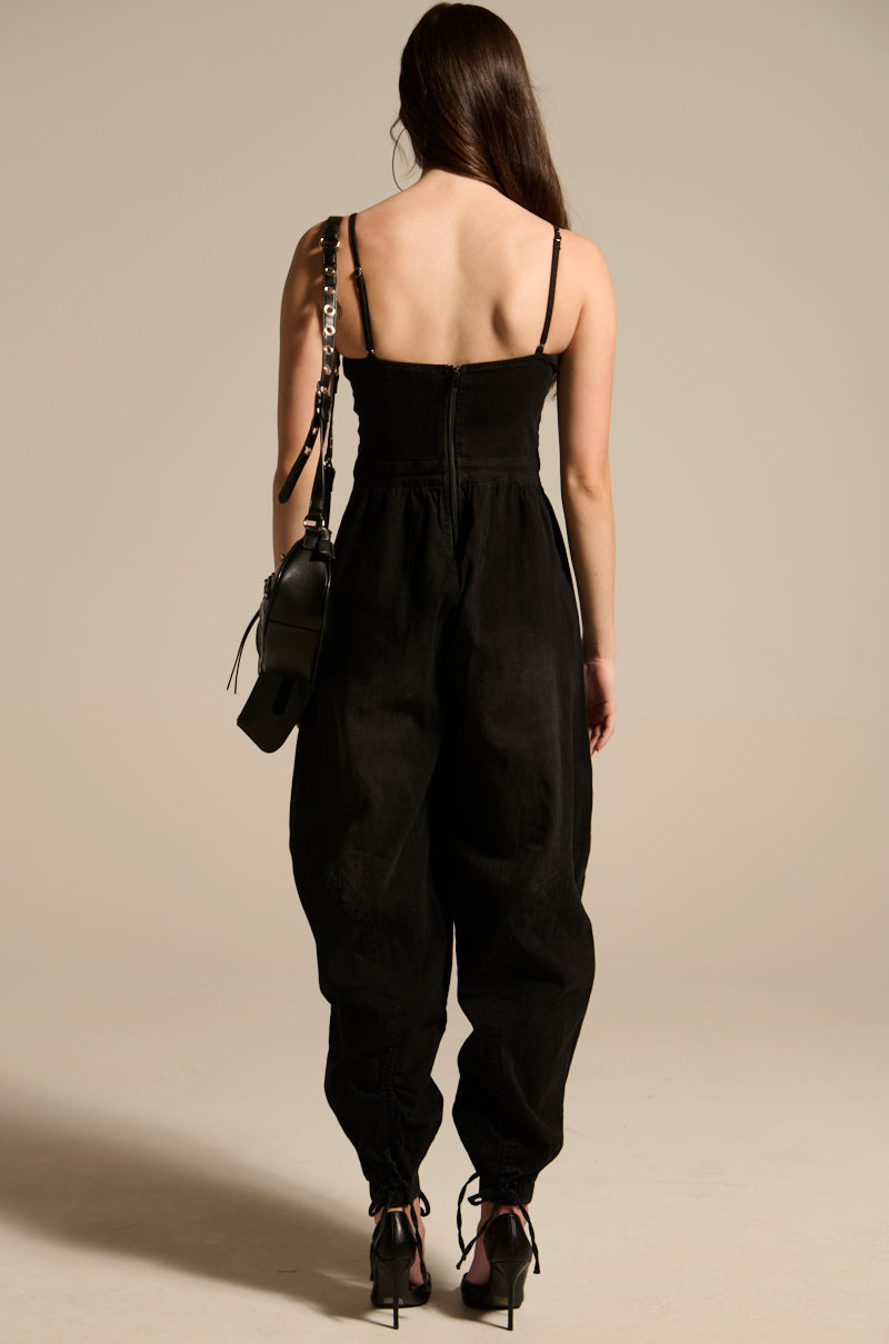LOOKS LIKE IT JUMPSUIT