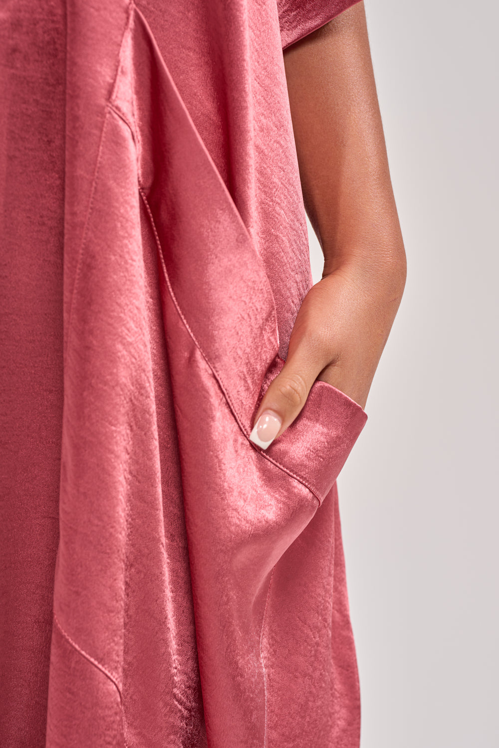 SHE'S RICH OVERSIZED JUMPSUIT IN ROSE
