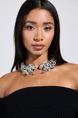 ON THE PROWL CHOKER
