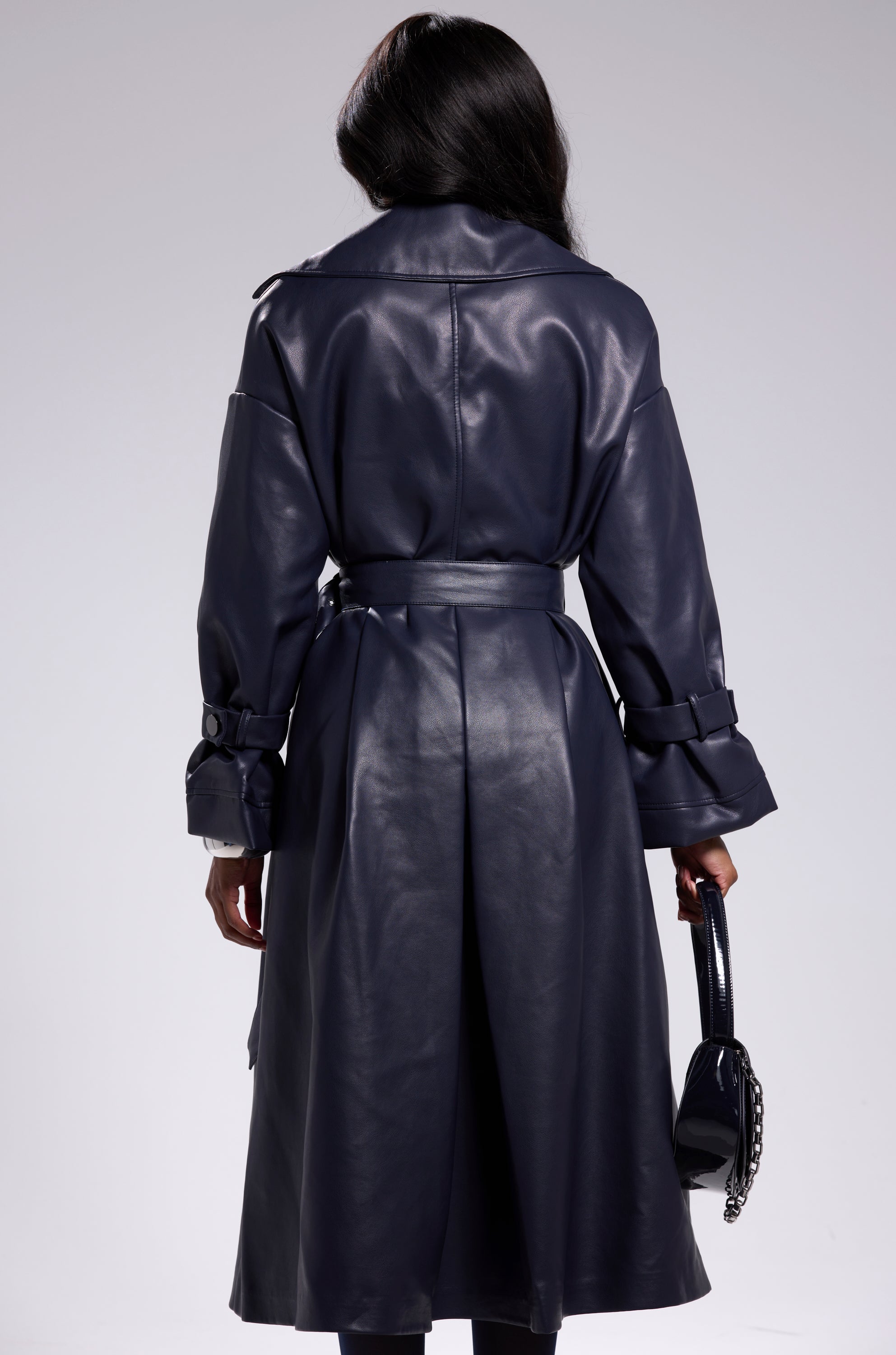 ALINNA FAUX LEATHER TRENCH IN NAVY