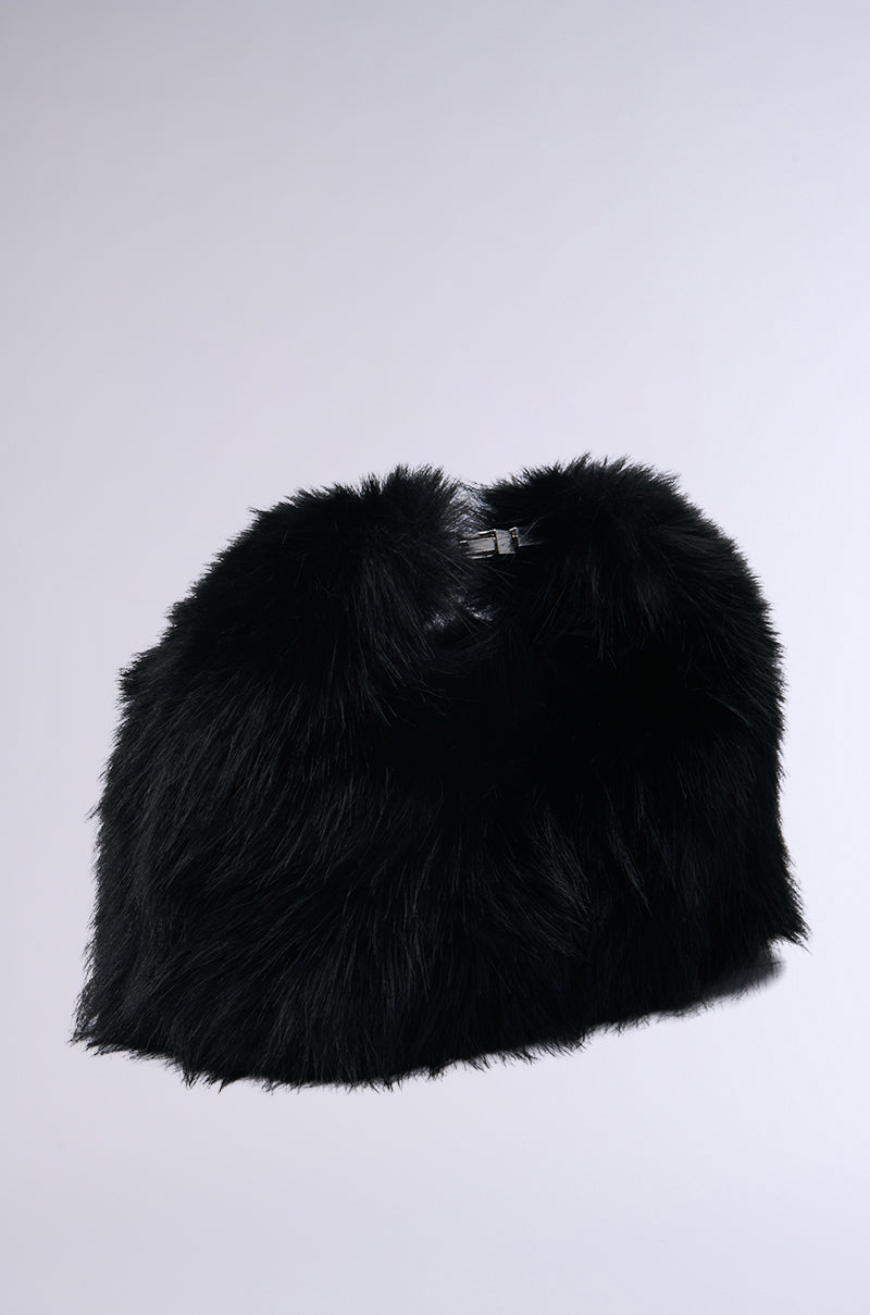 IM THE ONE MINI FUR PURSE
