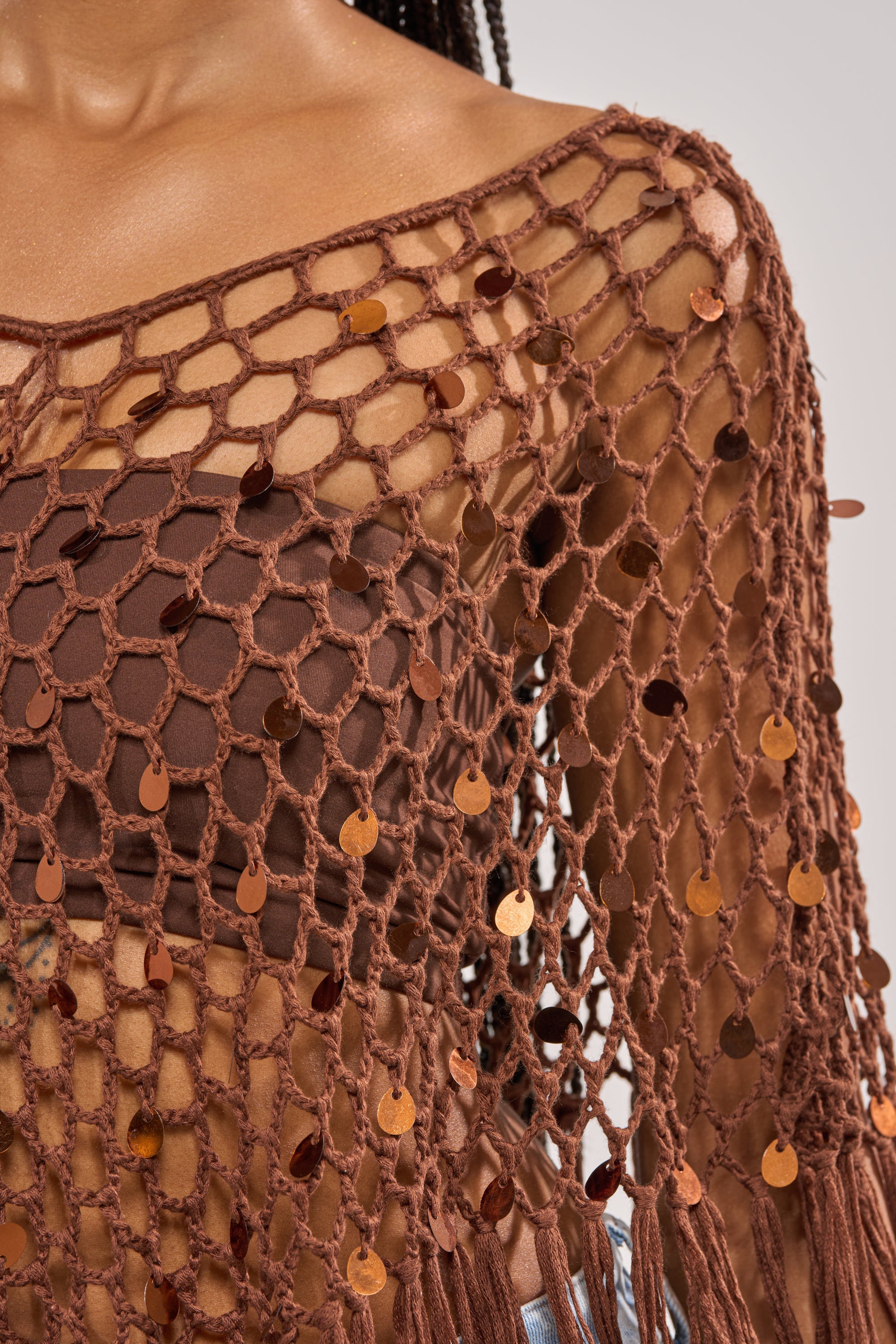 SHAKE IT QUEEN CROCHET BLOUSE