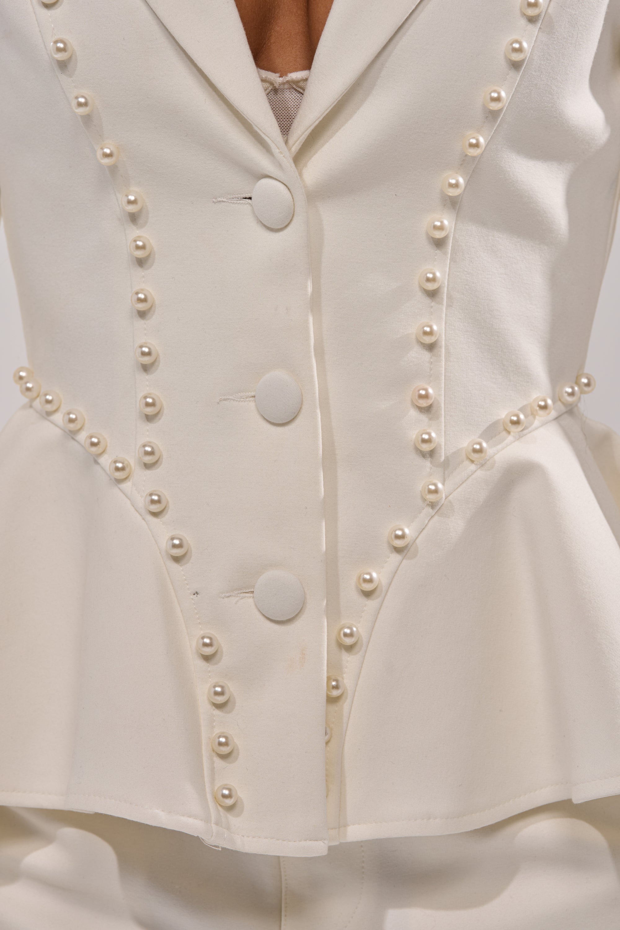 CHLOE PEARL BLAZER