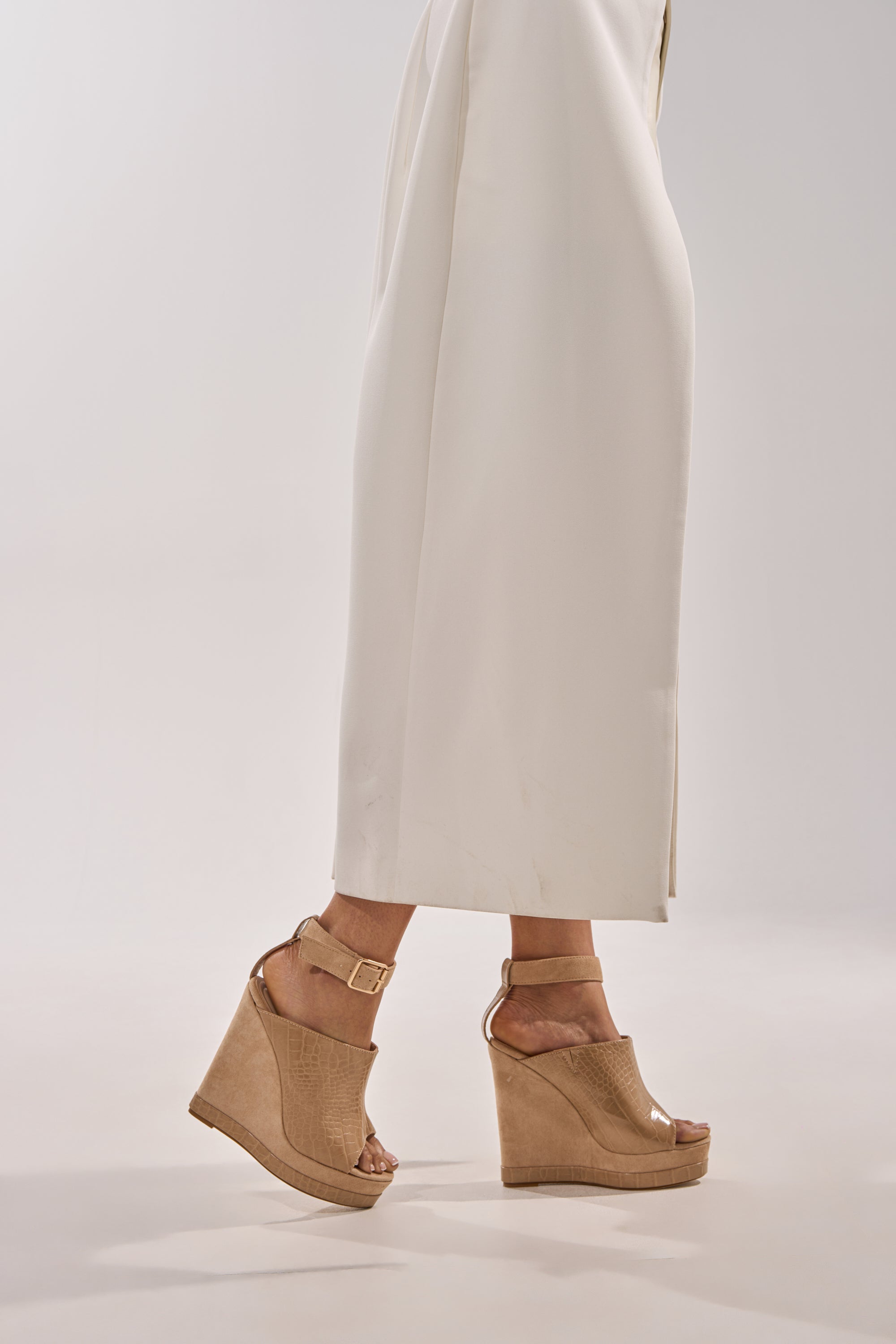 AZALEA WANG TANA NUDE MIXED MATERIAL WEDGE
