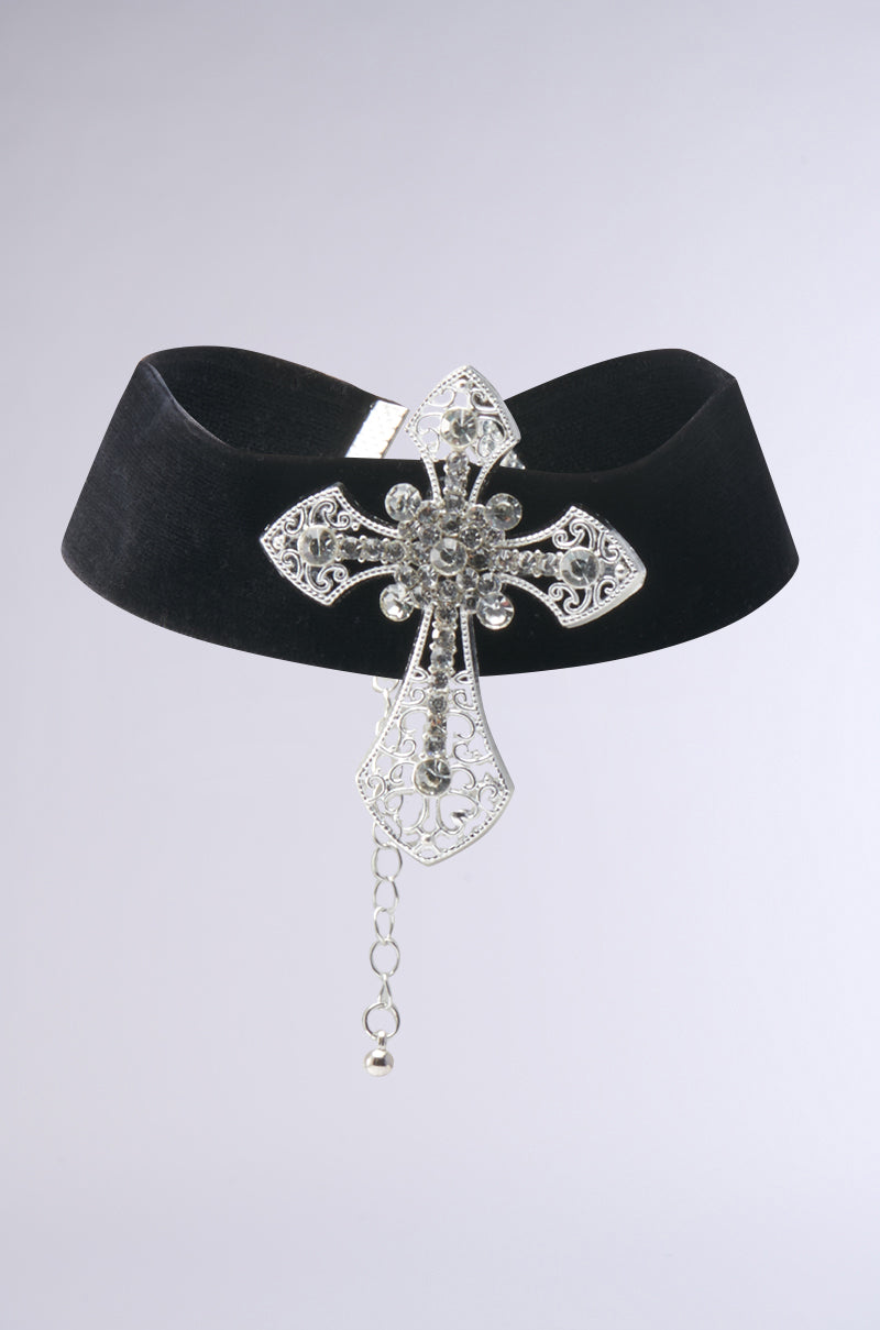 SO DOLCE CHOKER NECKLACE