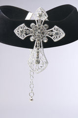 SO DOLCE CHOKER NECKLACE