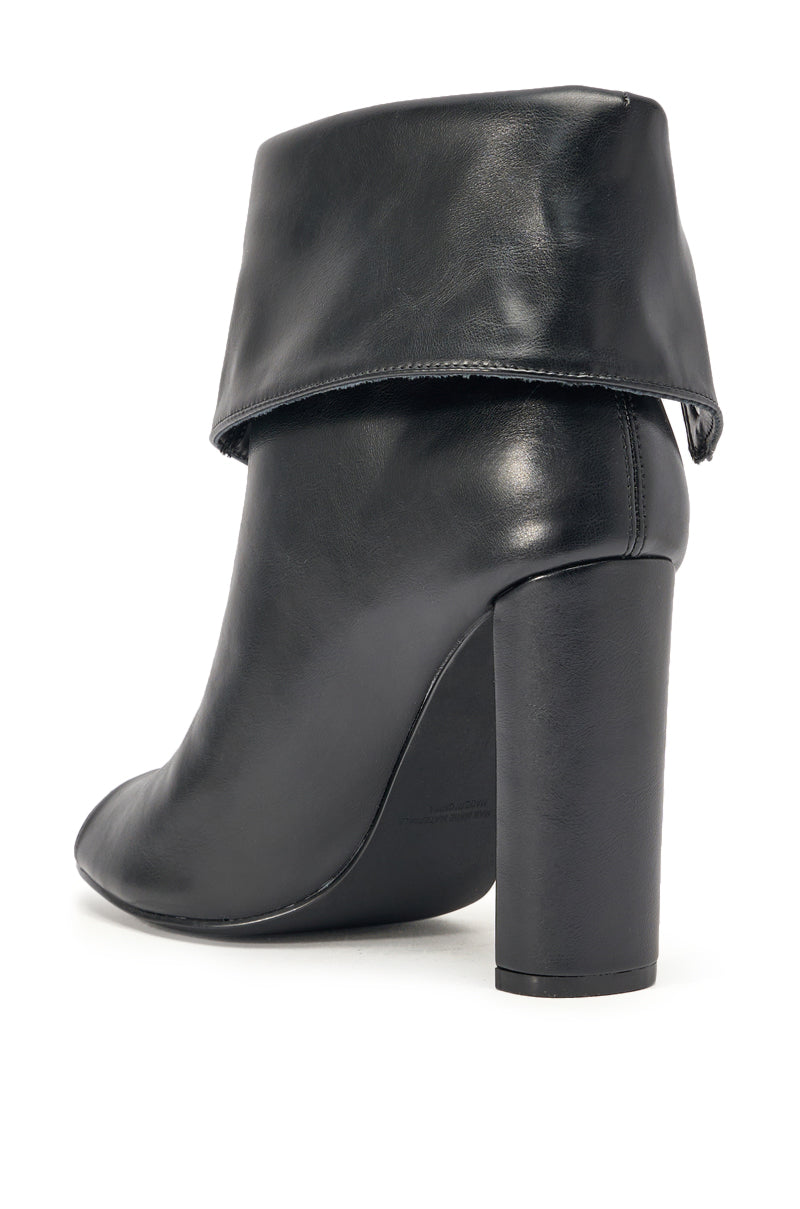 YANIX BLACK PU SILVER HARDWARE CHUNKY HEEL BOOTIE
