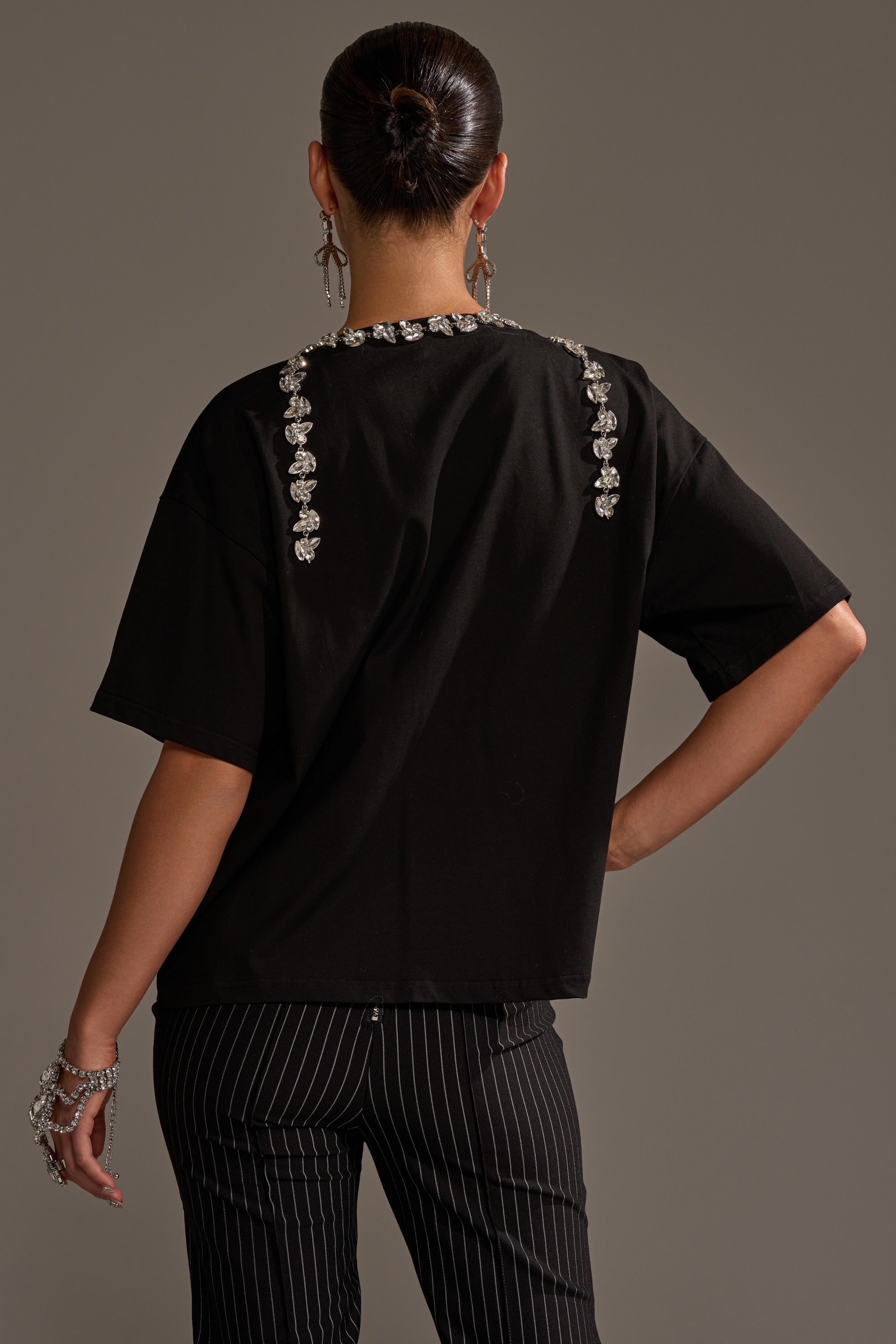 RHINESTONE QUEEN OVERSIZED TEE