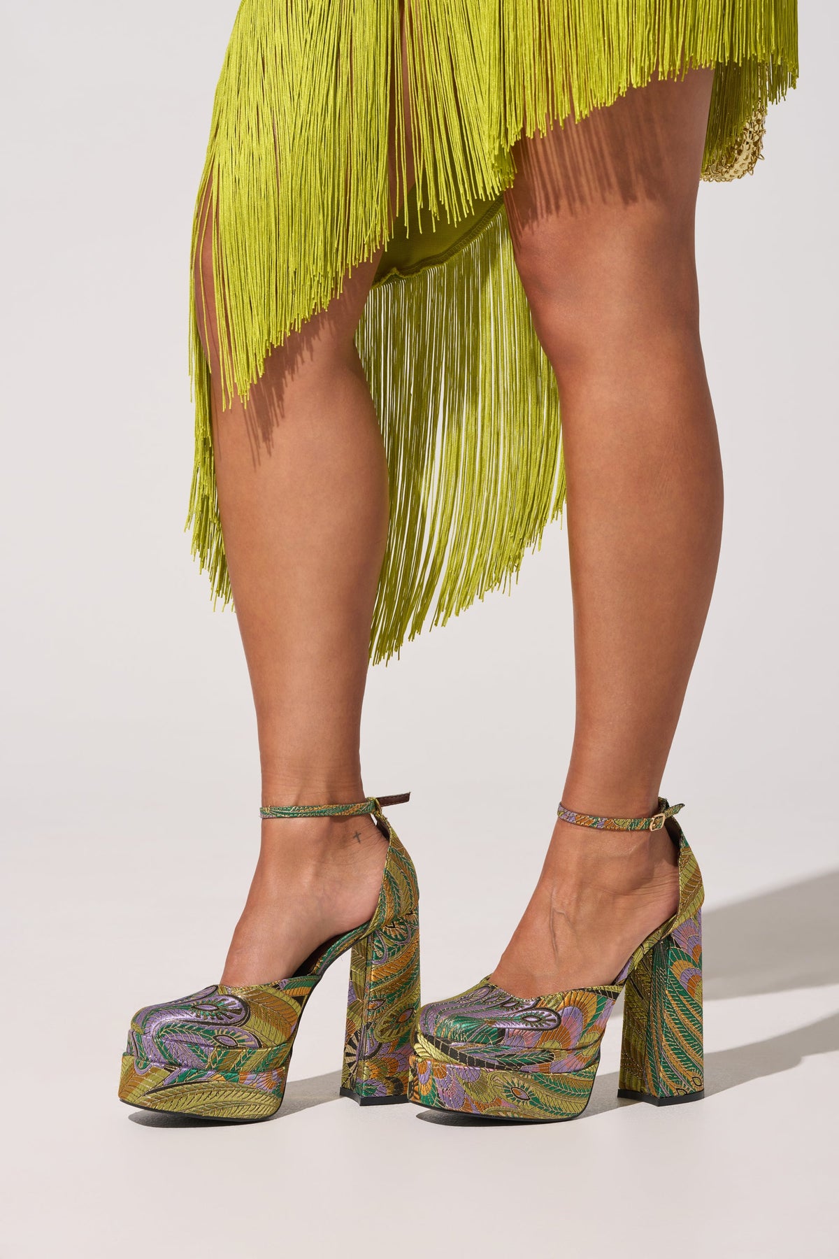 AZALEA WANG ZIPPHORA GREEN MULTI BROCADE PLATFORM PUMP