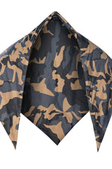 CAMPING PUFFER SCARF IN CAMO