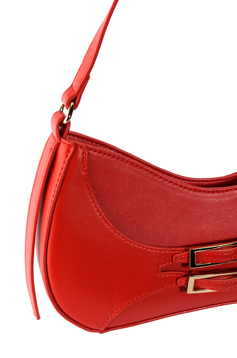 ORTIZ SHOULDER BAG IN RED PU