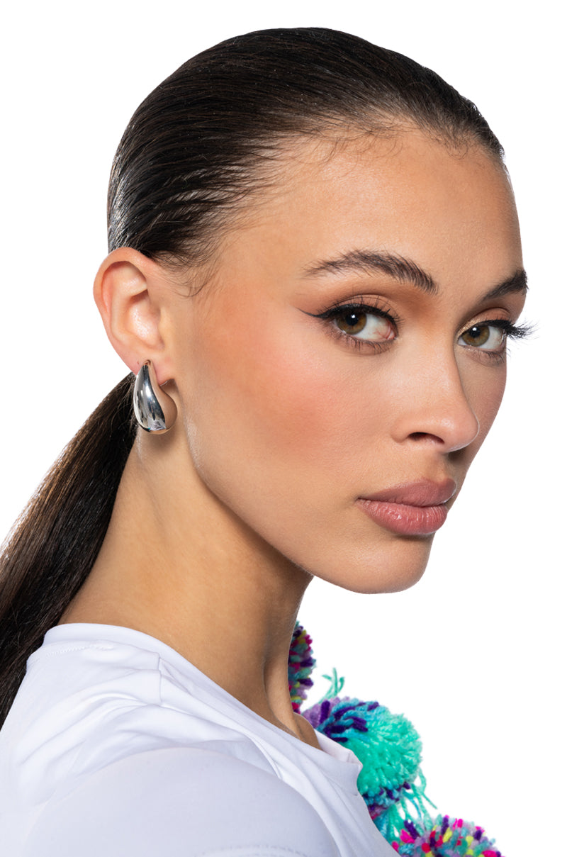 TEARDROP EARRING