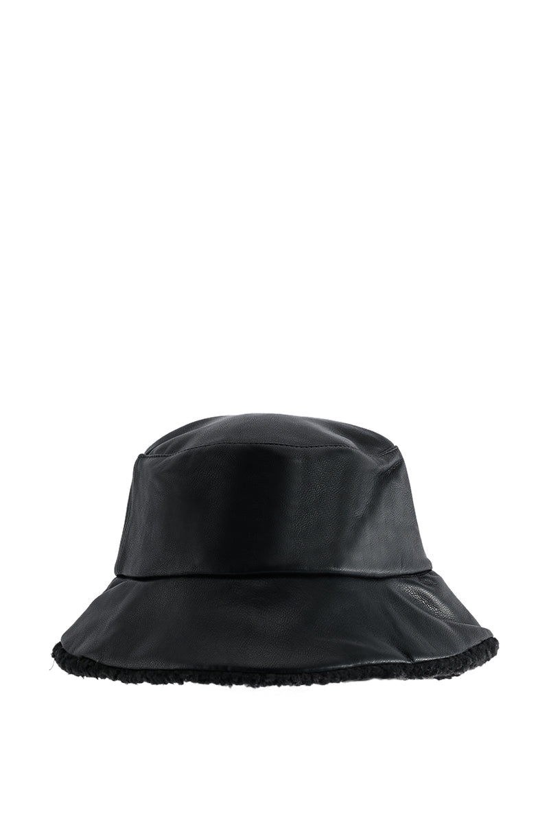 UR FAVE BLACK BUCKET HAT
