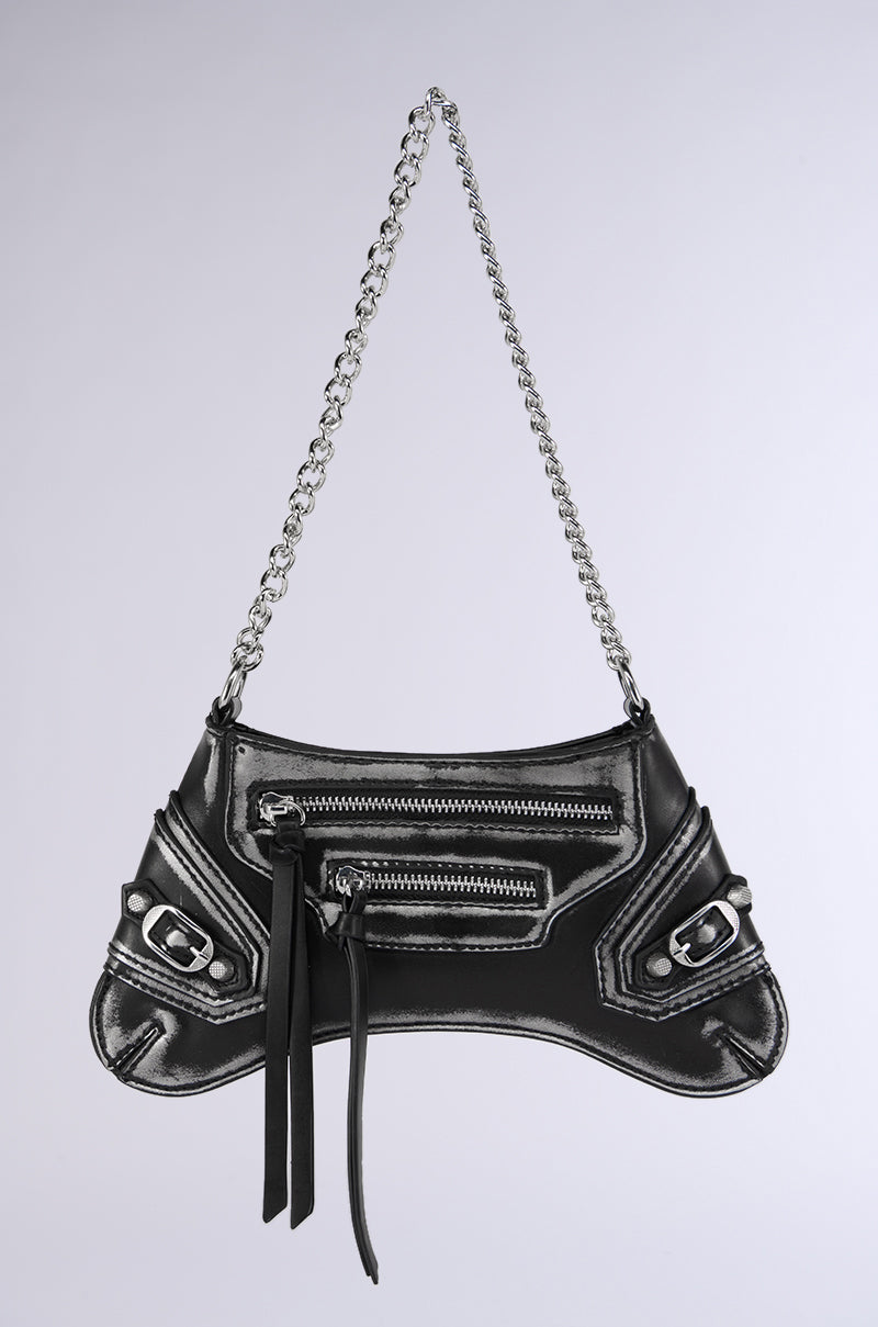 VINTAGE VIBES DISTRESSED PURSE